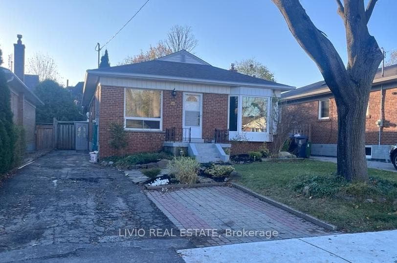 22 Northampton Drive Unit (Basement), Etobicoke (Islington / Rexdale), ON M9B 4S6 - Photo 1