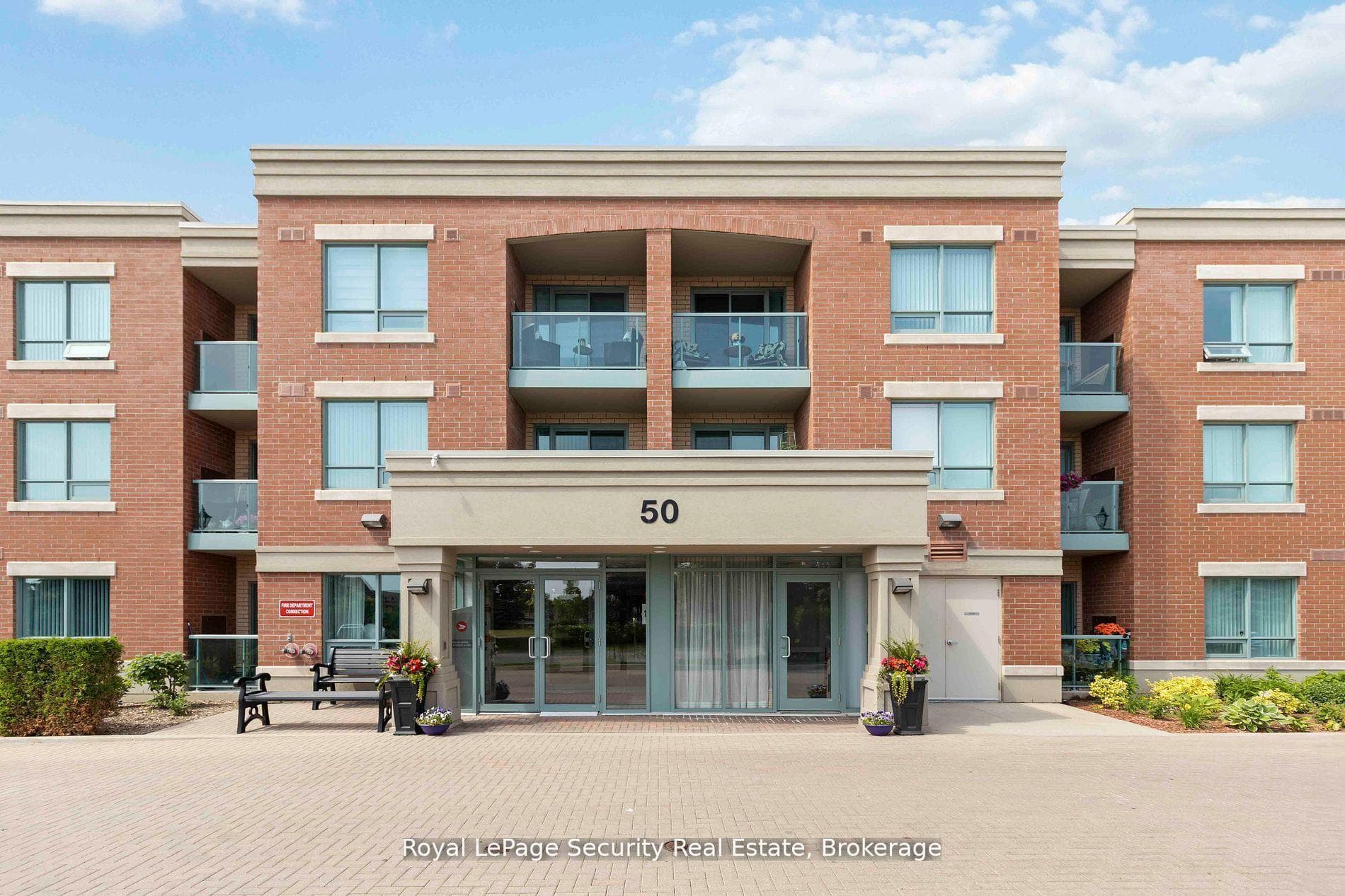 50 Via Rosedale Way Unit 210, Brampton, ON L6R 3Z7 - Photo 1