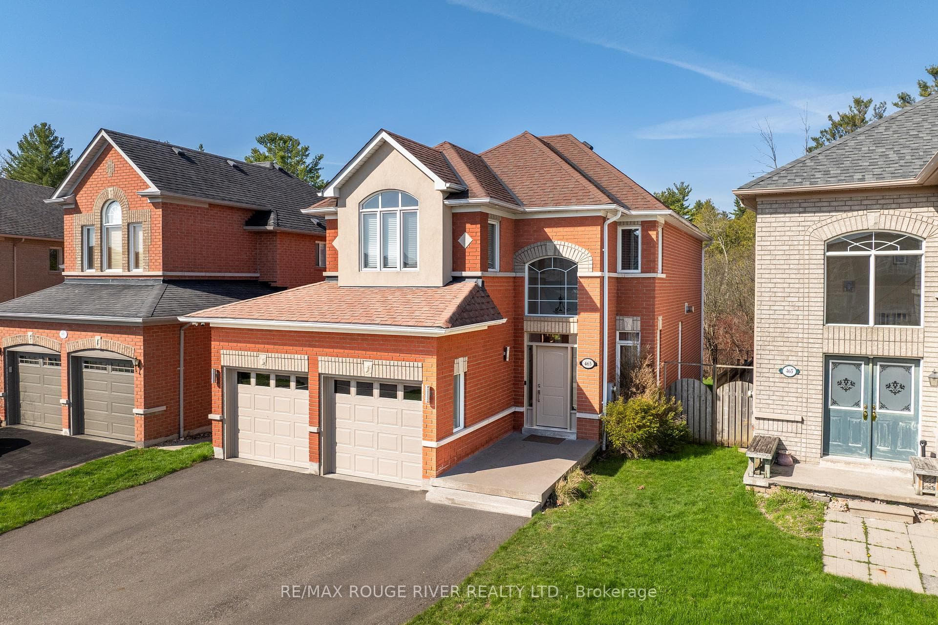 463 Summerpark Cres