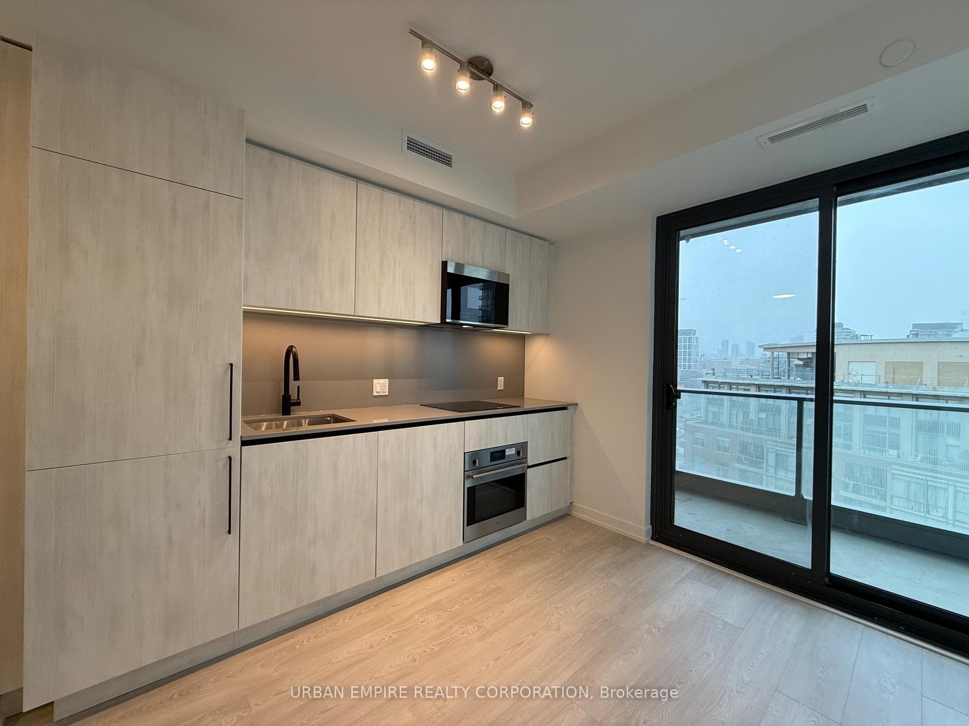 35 Parliament Street Unit 1310, Regent Park / Cabbagetown / St. James Town, ON M5A 0Z5 - Photo 1