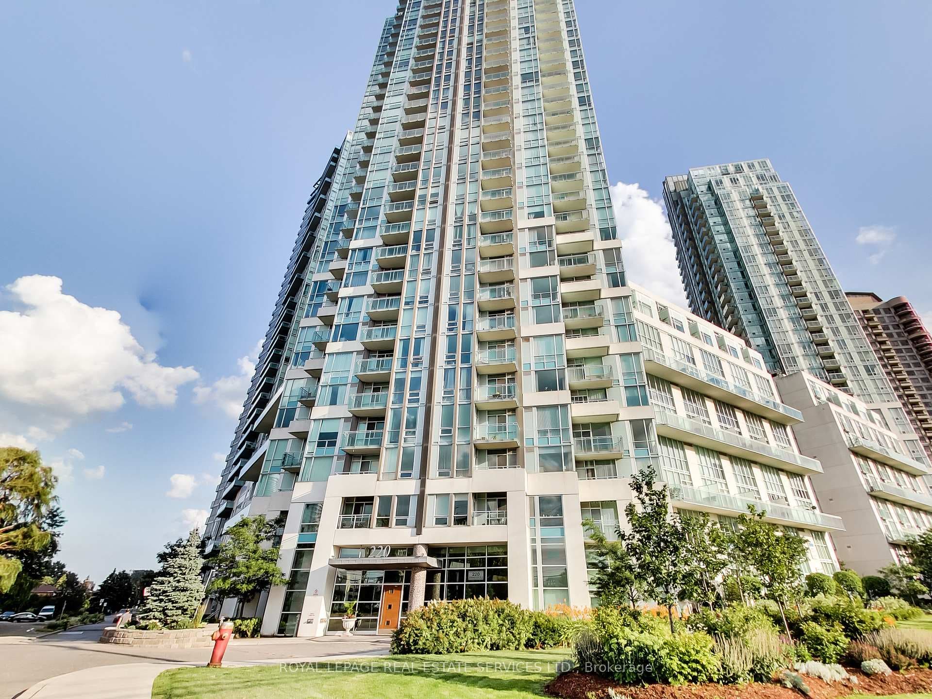 220 Burnhamthorpe Road Unit 3302, Mississauga, ON L5B 4N4 - Photo 1