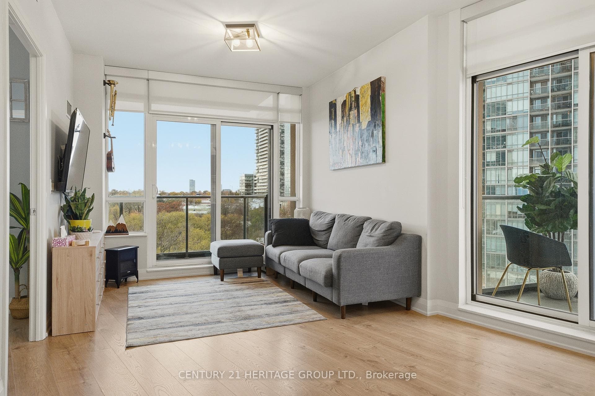 36 Park Lawn Road Unit 605, Liberty Village / Parkdale / South Parkdale, ON M8V 0E5 - Photo 1
