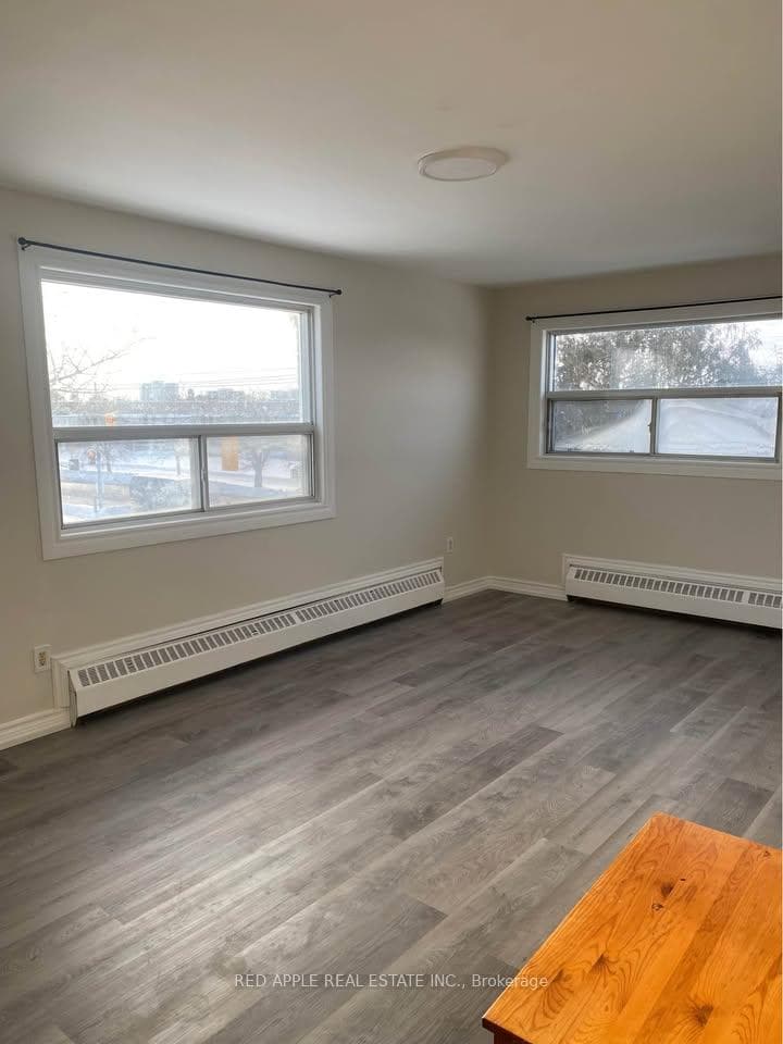 211 Milvan Drive, Downsview / Black Creek, ON M9L 2A3 - Photo 1