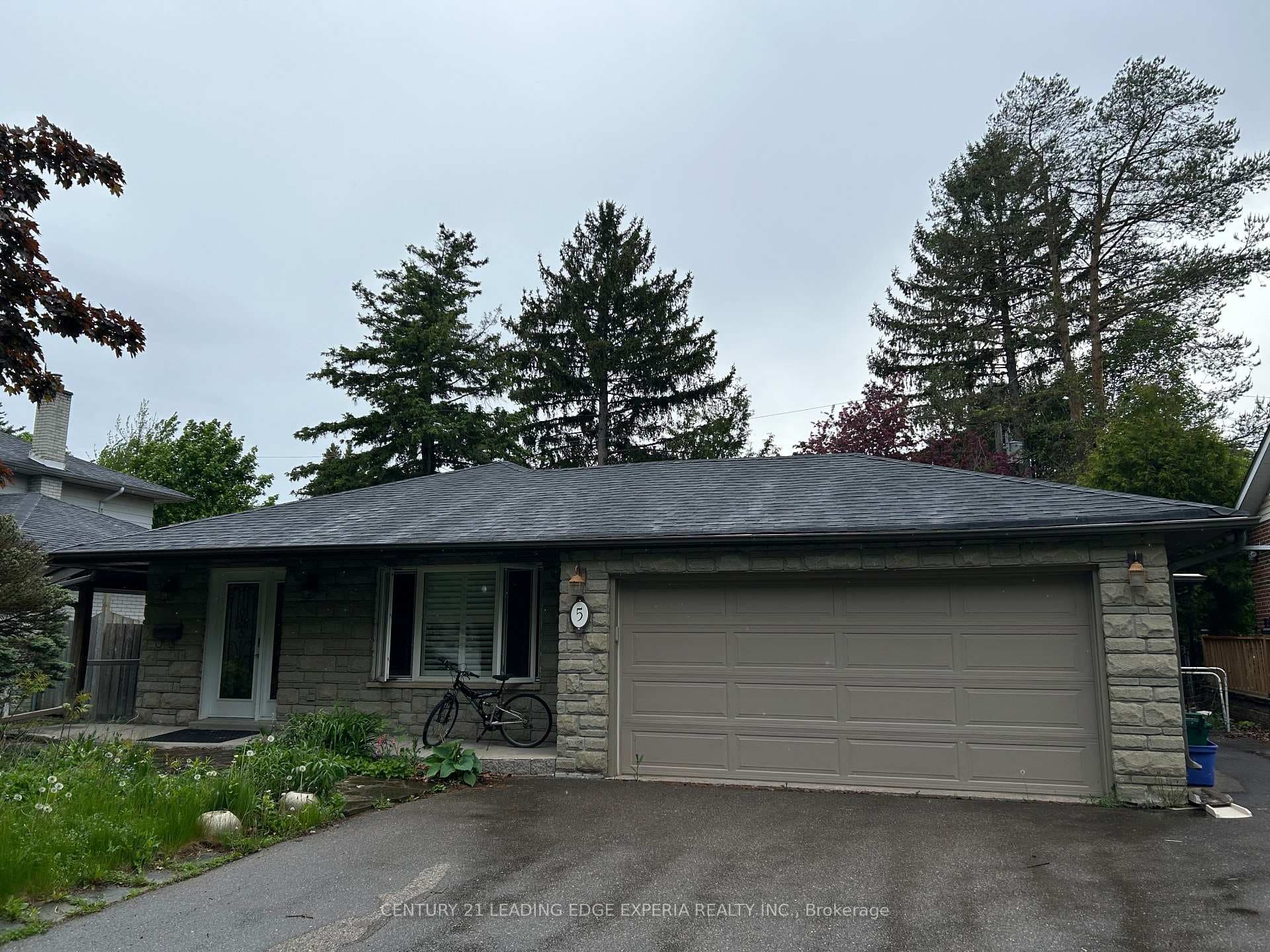 5 Southdale Drive, Markham