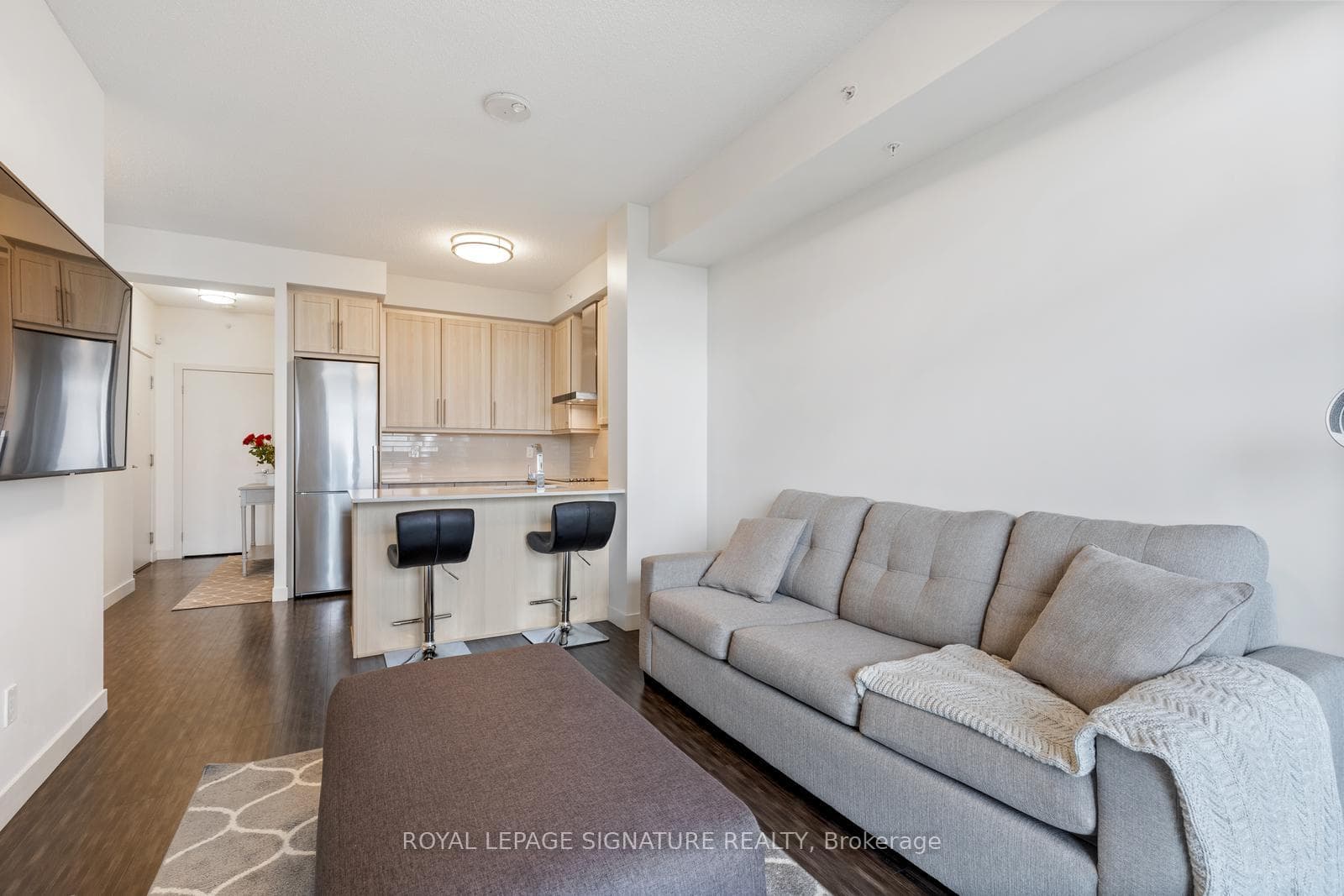 2093 Fairview Street Unit 1606, Burlington, ON L7R 0E6 - Photo 1