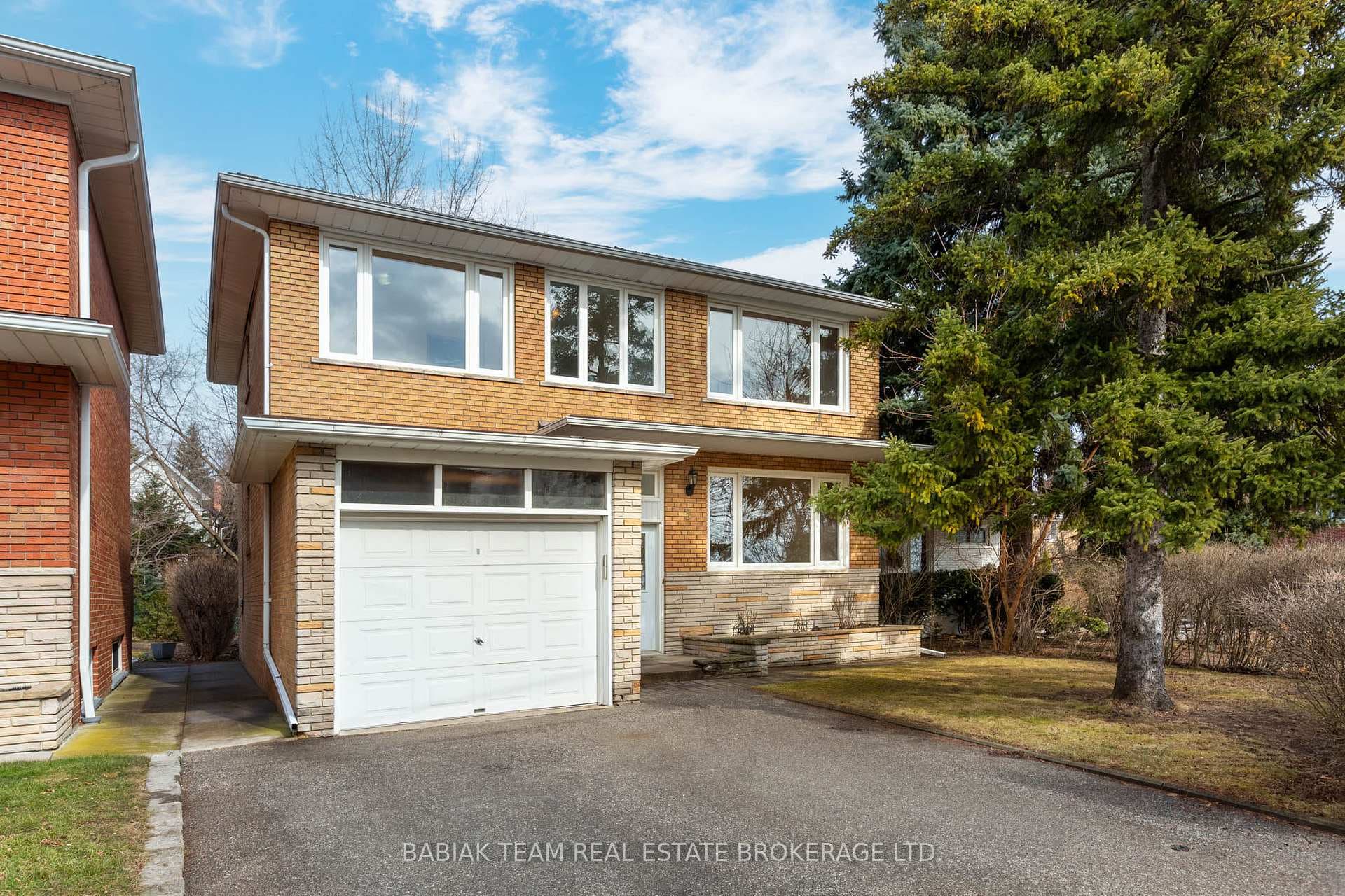 3 Budgell Terrace, High Park / Junction / Roncesvalles, ON M6S 1B3 - Photo 1