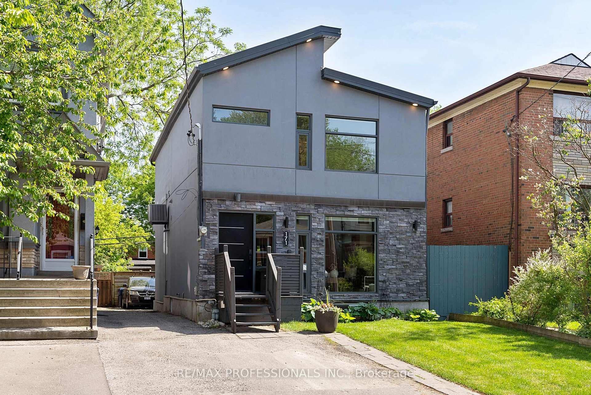 171 Symons Street, Liberty Village / Parkdale / South Parkdale, ON M8V 1V1 - Photo 1