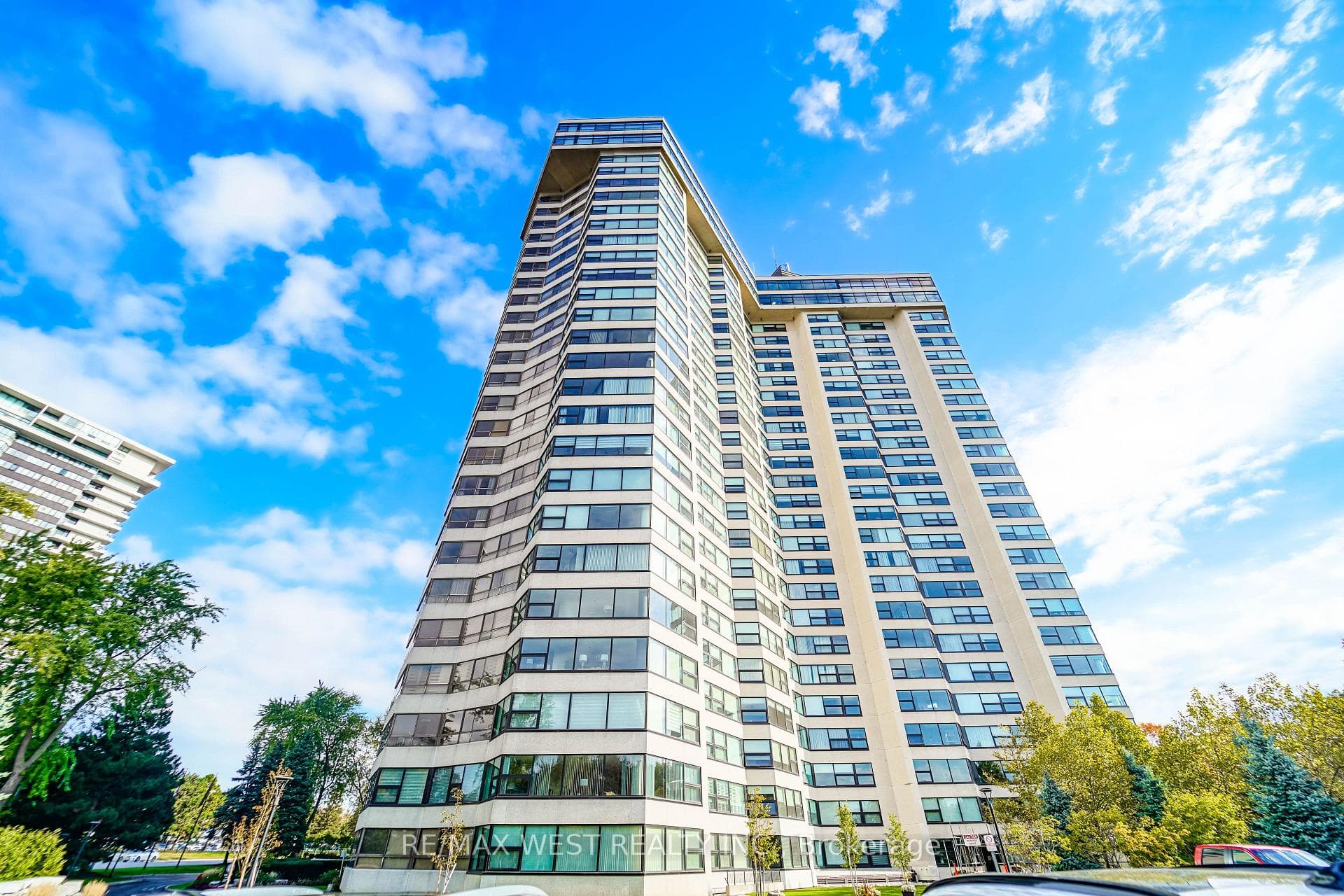1300 Bloor Street Unit 1709, Mississauga, ON L4Y 3Z2 - Photo 1