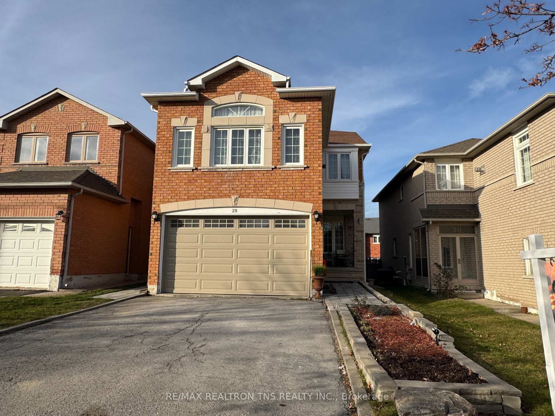 28 Farmstead Road Unit Basement, Richmond Hill, ON L4S 1V8 - Photo 1
