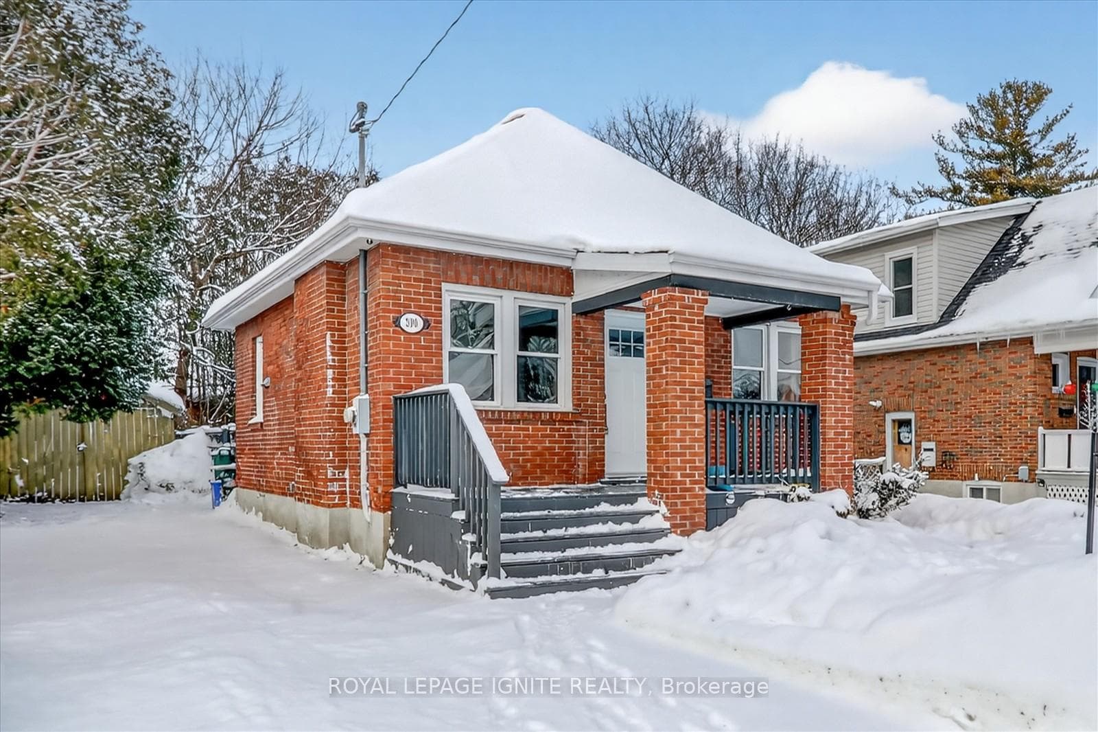 390 Jarvis Street, Oshawa, ON L1G 5L2 - Photo 1