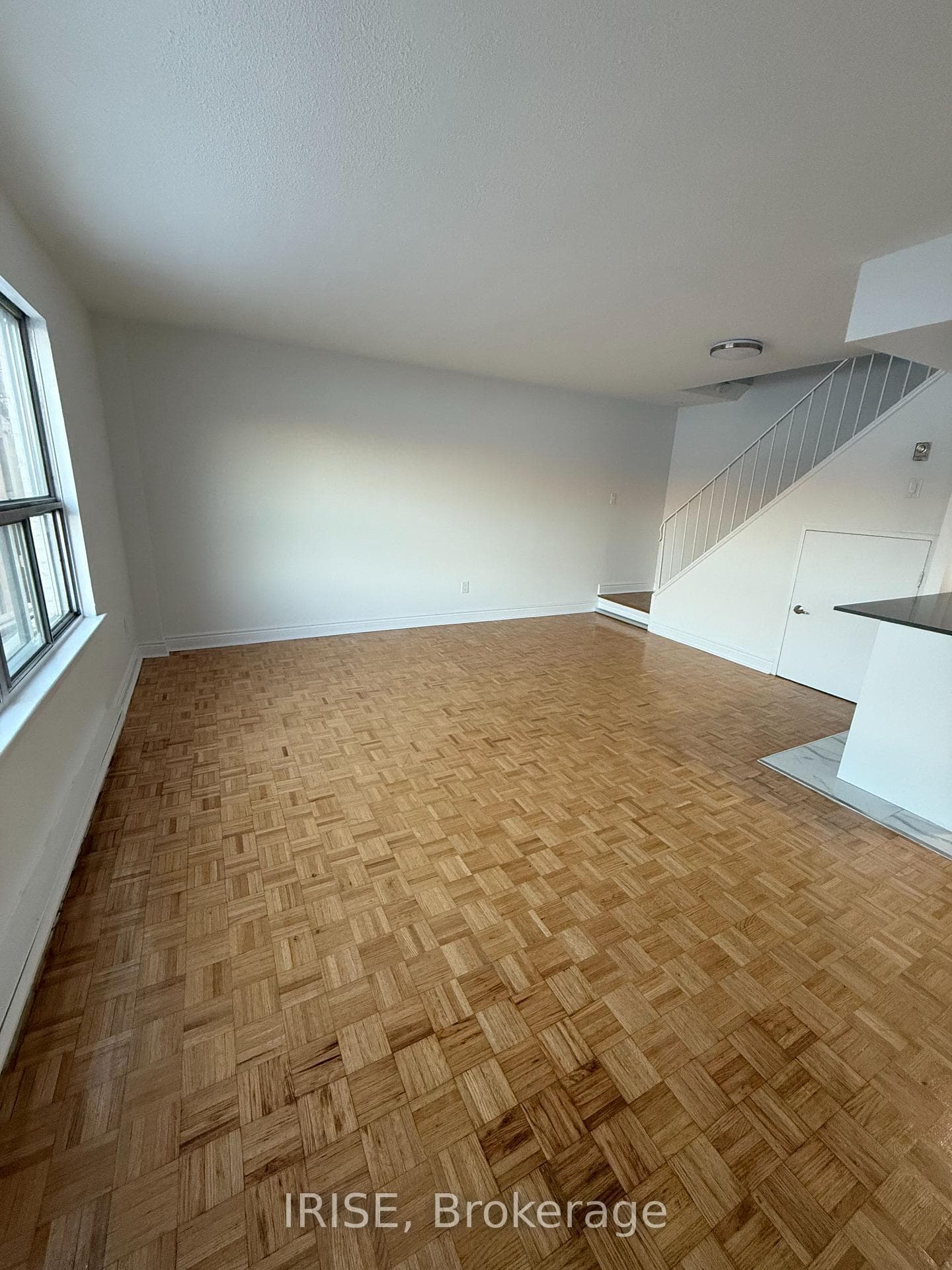 7555 Goreway Drive Unit 165, Mississauga, ON L4T 3M9 - Photo 1