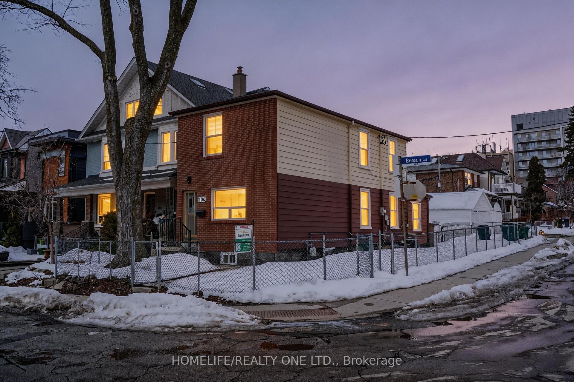 104 Benson Avenue, Annex / Yorkville / Summerhill, ON M6G 2J1 - Photo 1