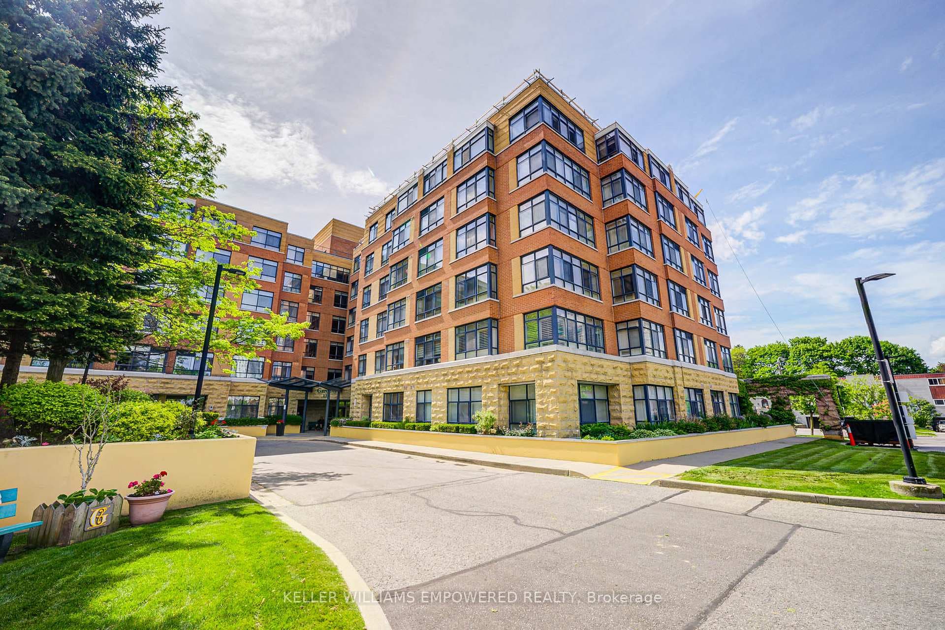 115 Bonis Avenue Unit 410, Scarborough Village / Eglinton East, ON M1T 3S4 - Photo 1