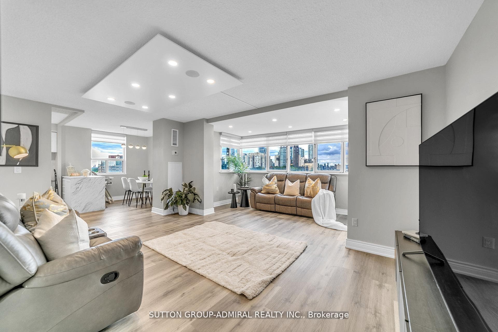 5 Old Sheppard Avenue Unit 808, Hillcrest Village / Bayview Village, ON M2J 4K3 - Photo 1