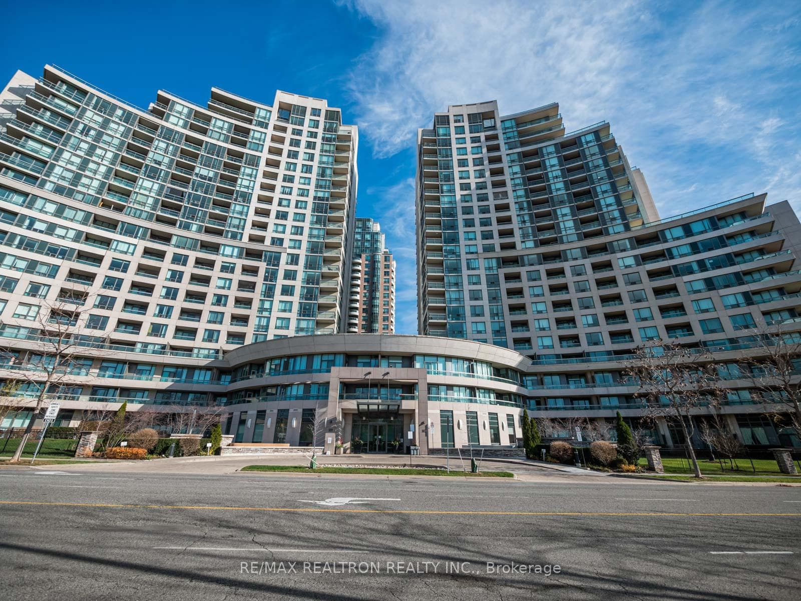 503 Beecroft Road Unit 318, Thornhill / Willowdale, ON M2N 0A2 - Photo 1