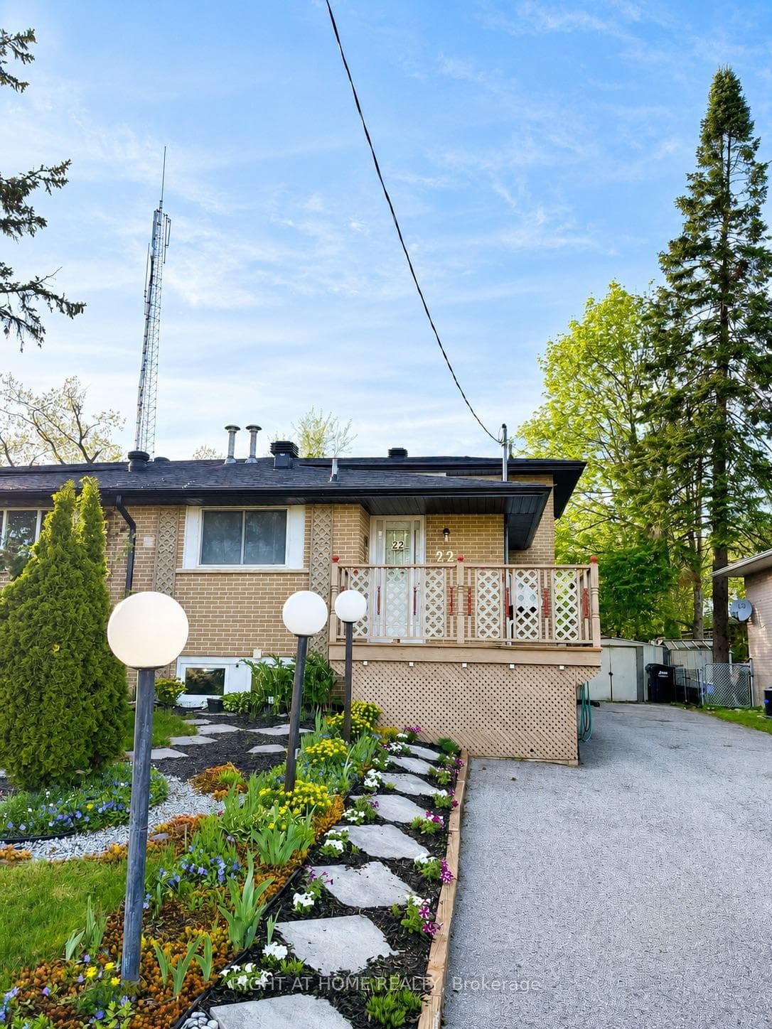 22 Charlbrook Avenue, Barrie, ON L4M 2Y4 - Photo 1