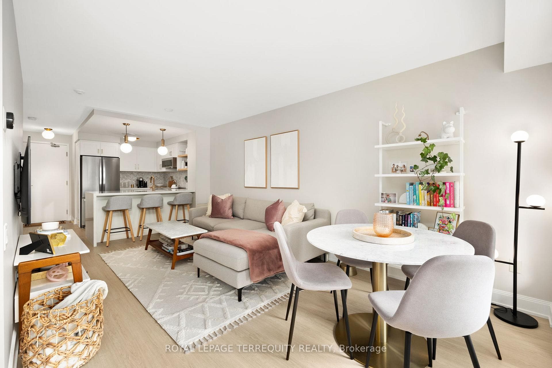 2191 Yonge Street Unit 1004, Leaside / Davisville, ON M4S 3H8 - Photo 1