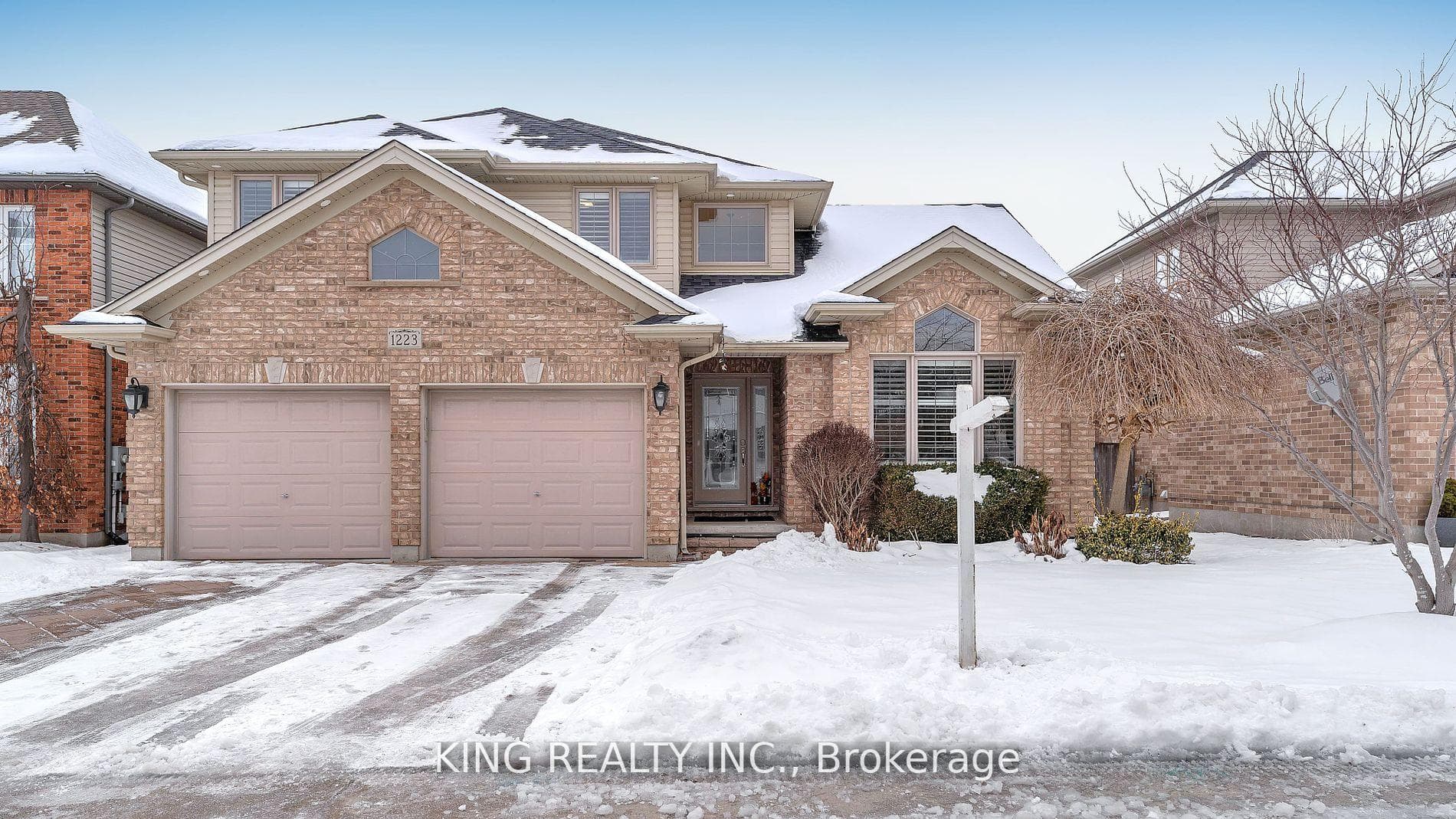 1223 CORONATION Drive, London North