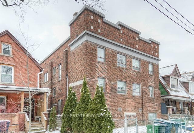 668 Brock Avenue Unit 301, Bloor West Village / Swansea, ON M6H 3P2 - Photo 1