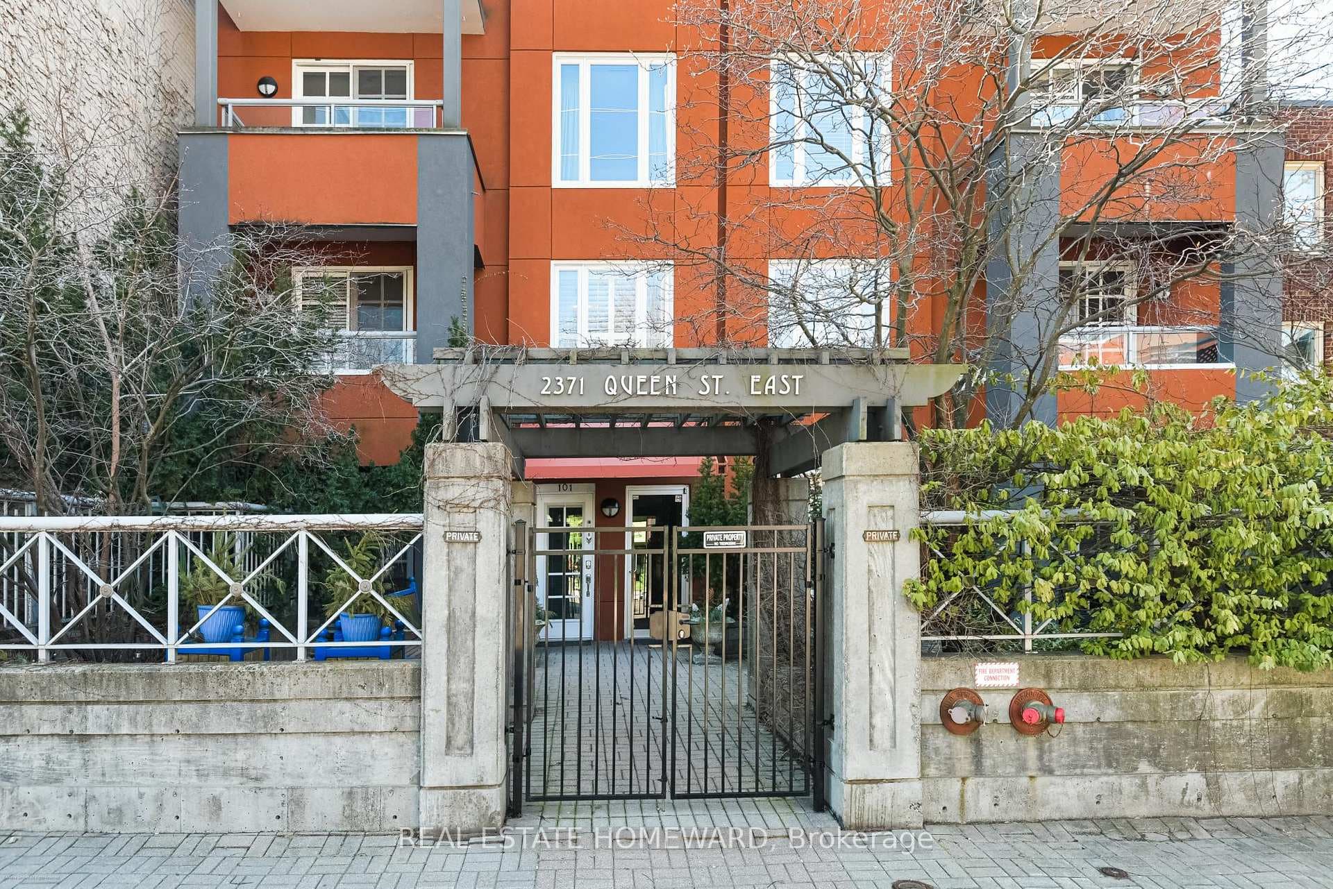 2371 Queen Street Unit 101, The Beaches / Upper Beaches, ON M4E 1H2 - Photo 1