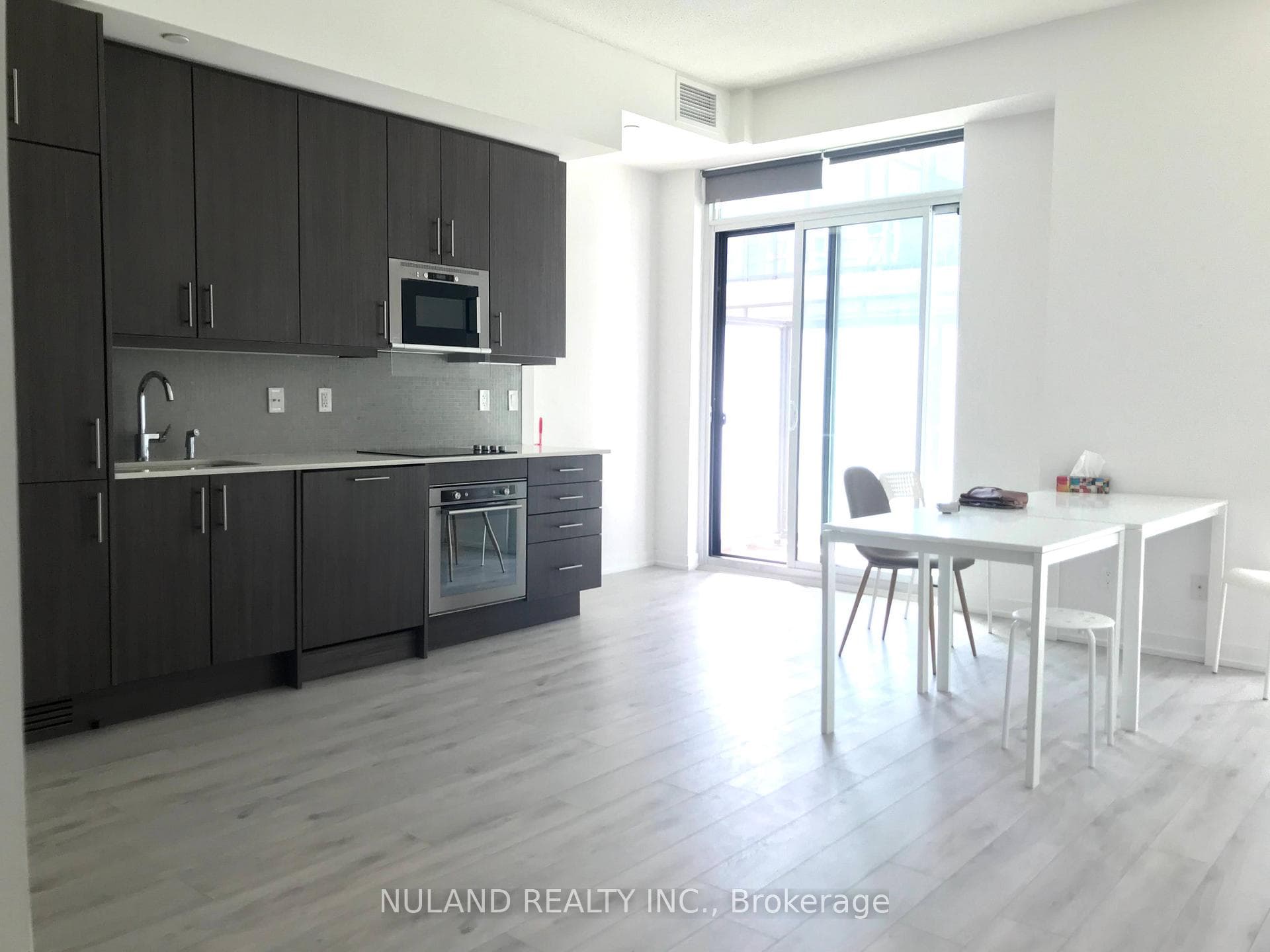 297 College Street Unit 521, Downtown Toronto / Waterfront, ON M5T 1S2 - Photo 1