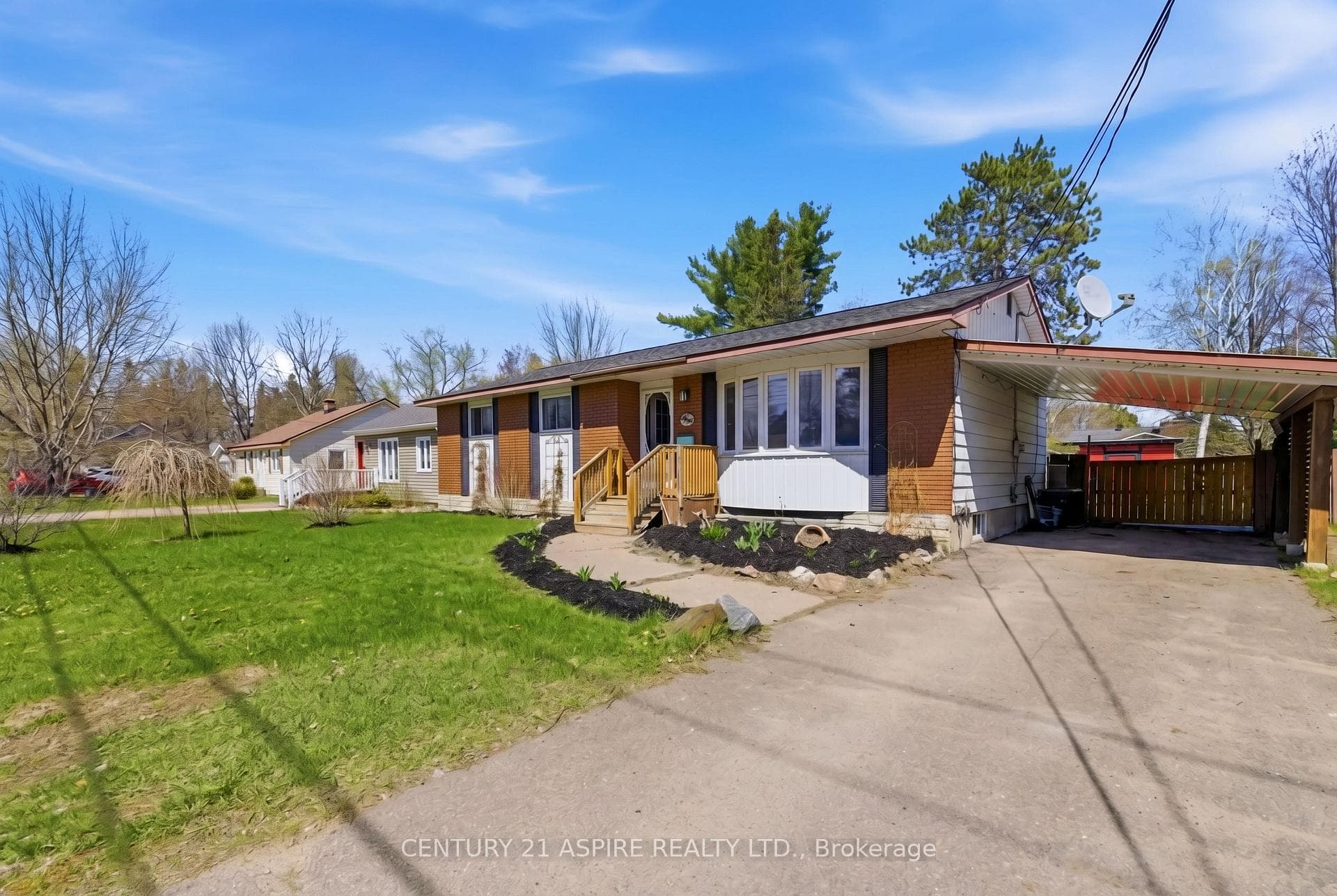 76 Doran Road, Petawawa
