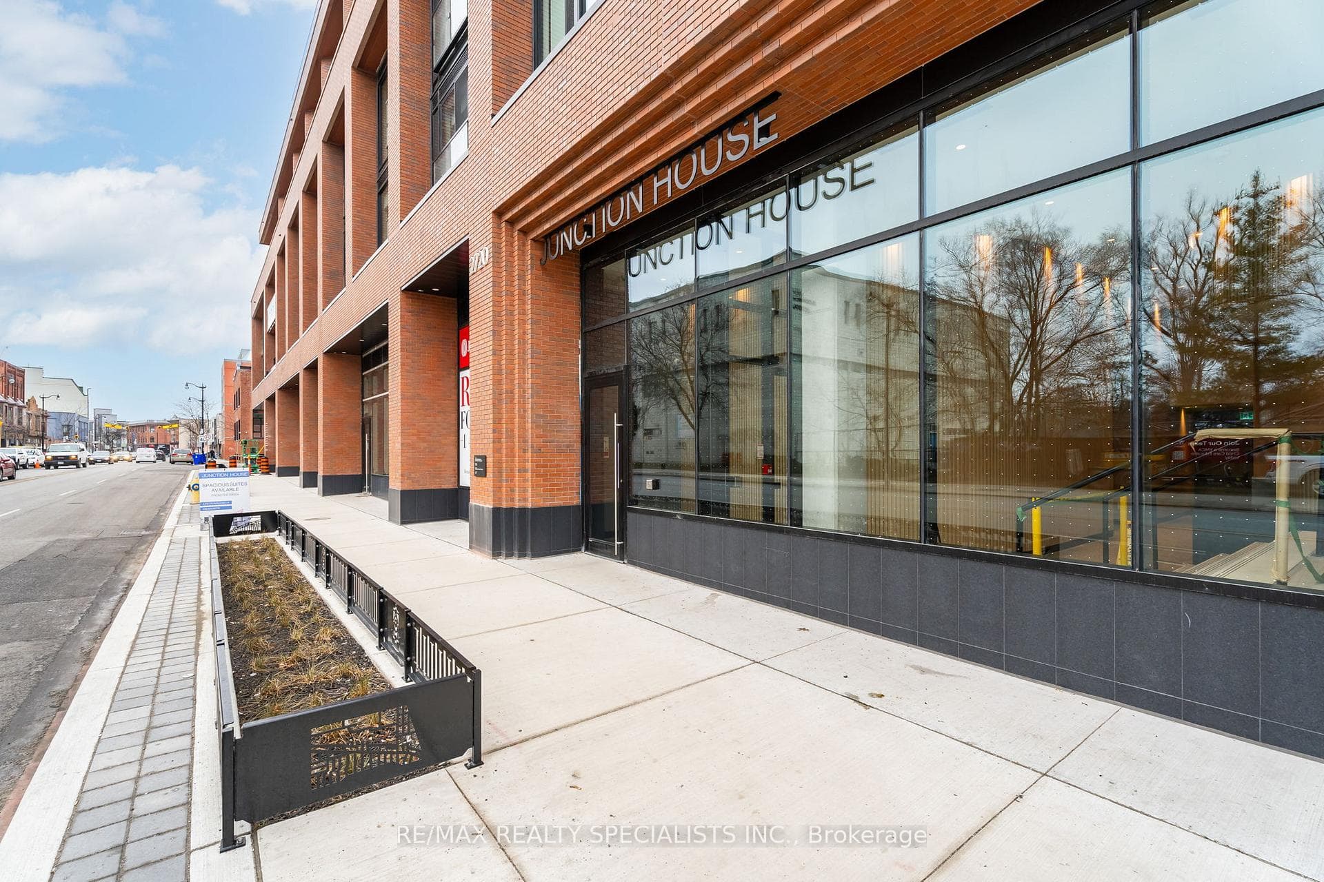 2720 Dundas Street Unit 413, Bloor West Village / Swansea, ON M6P 1Y2 - Photo 1