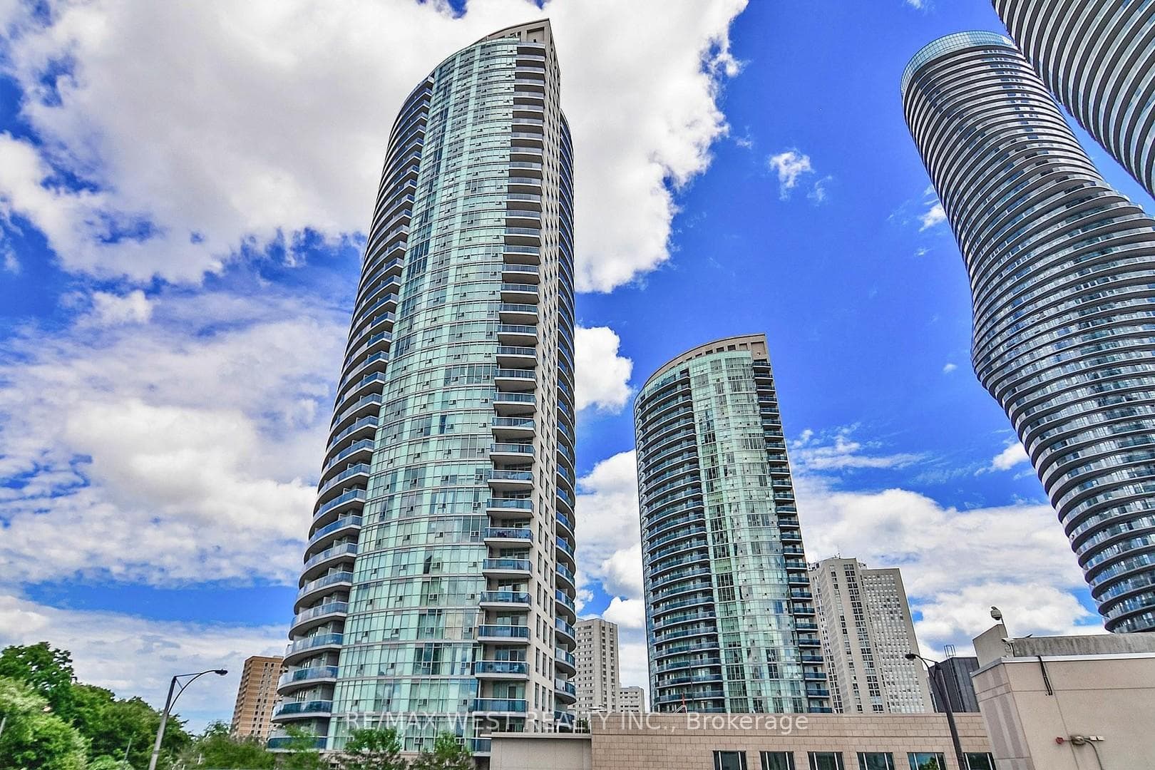 80 Absolute Avenue Unit 1008, Mississauga