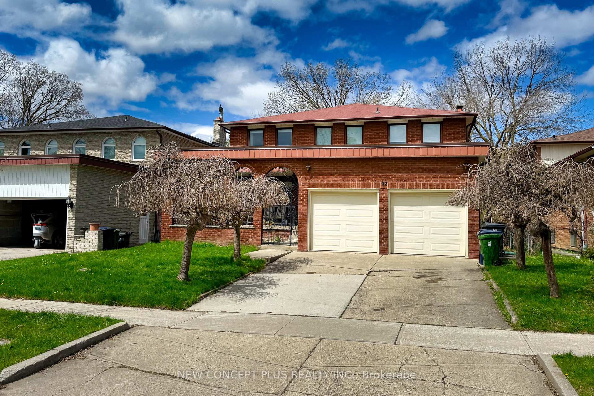 92 Charlton Boulevard, Thornhill / Willowdale, ON M2M 1B9 - Photo 1