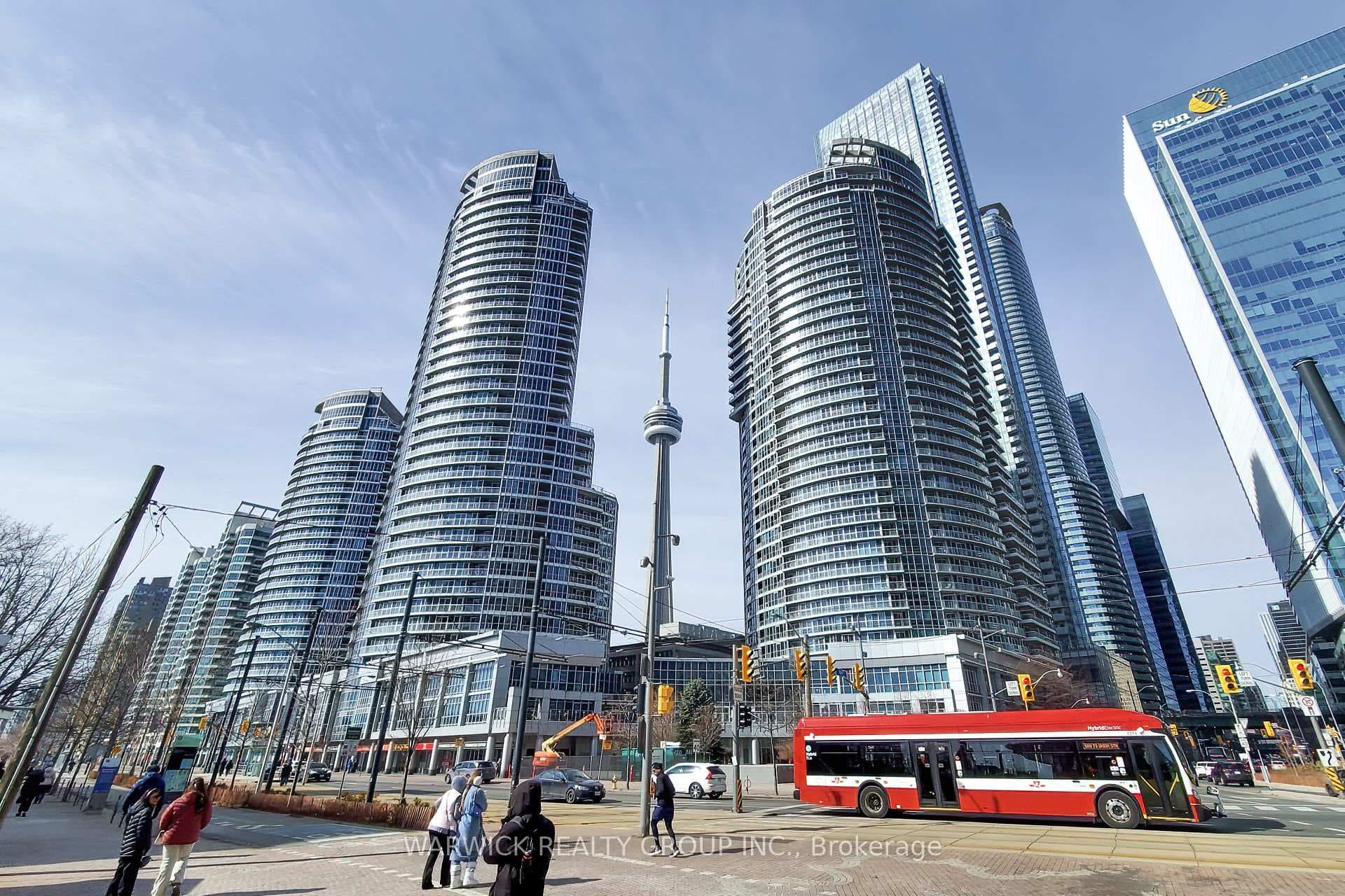 8 York Street Unit 2213, Downtown Toronto / Waterfront, ON M5J 2Y2 - Photo 1