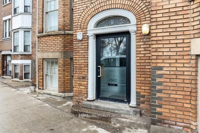 1502 King Street, High Park / Junction / Roncesvalles, ON M6K 1J5 - Photo 1