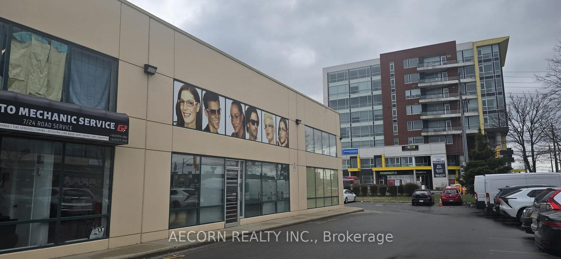 1270 Finch Avenue Unit 6, Toronto W05