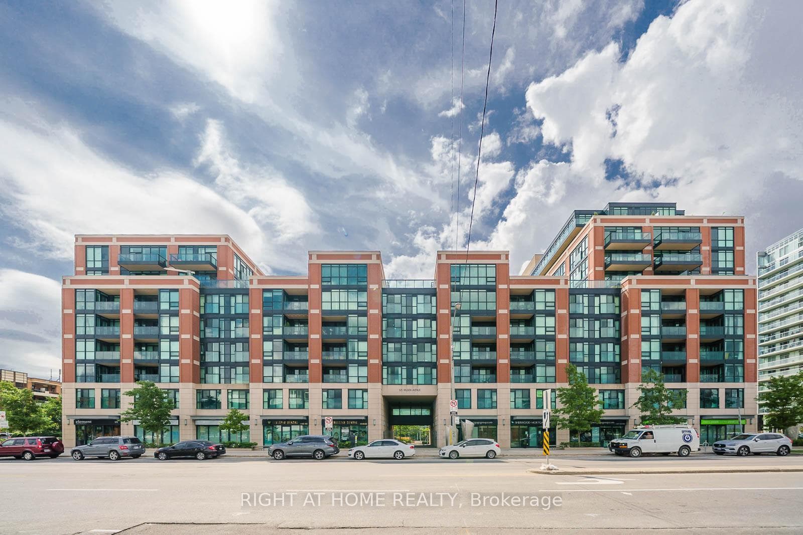 525 Wilson Avenue Unit 827, North York (Bathurst Manor / Clanton Park), ON M3H 0A7 - Photo 1