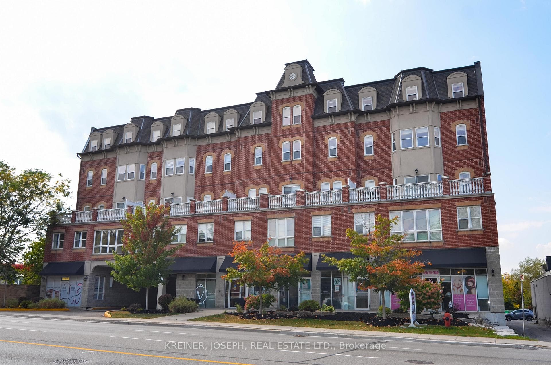 15450 Yonge Street Unit 404, Aurora, ON L4G 0K1 - Photo 1