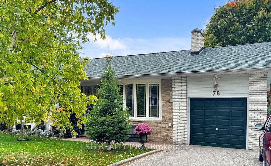 78 Belfry Drive Unit Main, Newmarket, ON L3Y 3G1 - Photo 1