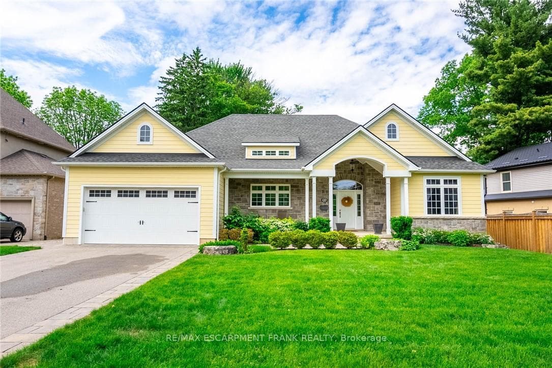 157 Terrence Park Drive, Hamilton, ON L9G 1C6 - Photo 1