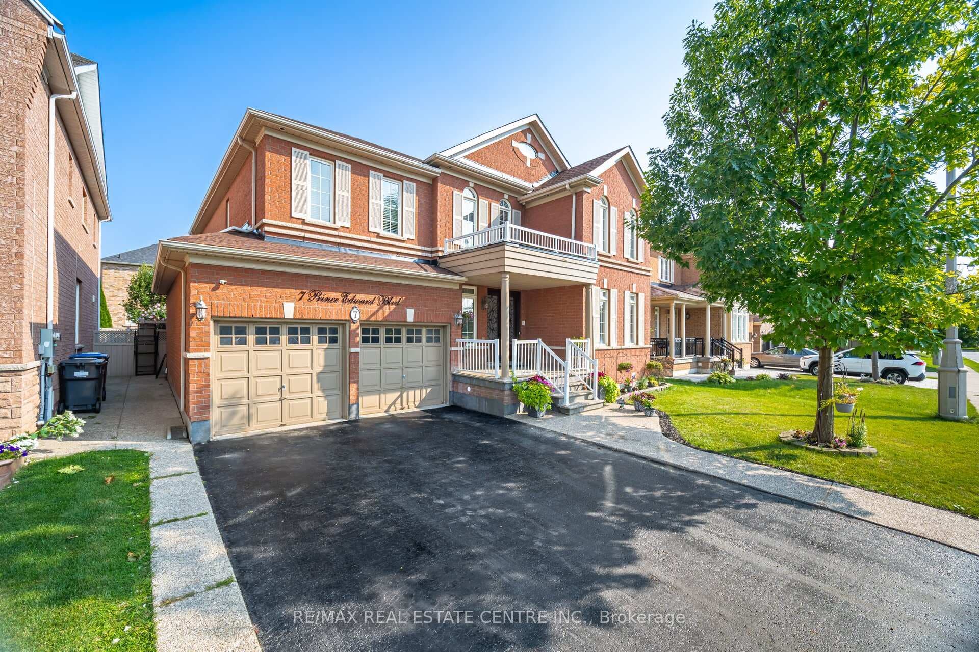 7 Prince Edward Boulevard, Brampton, ON L6P 2E1 - Photo 1
