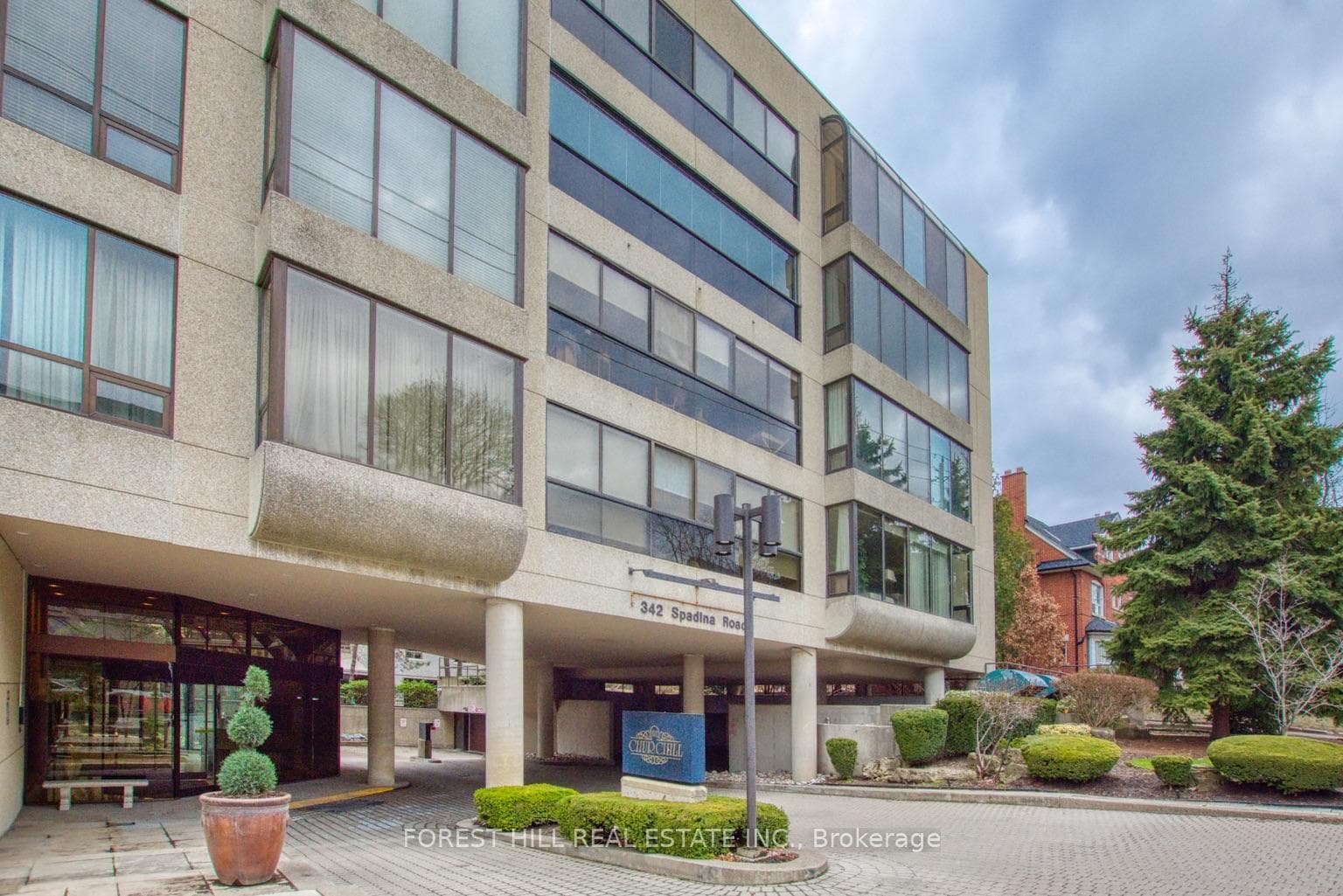 342 Spadina Road Unit 201, Forest Hill / Deer Park, ON M5P 2V4 - Photo 1