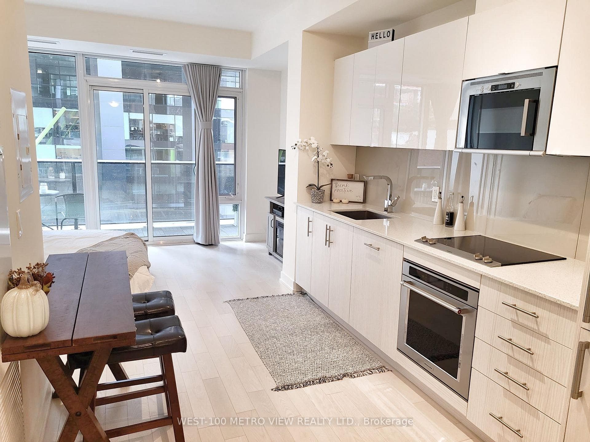 330 Richmond Street Unit 303, Downtown Toronto / Waterfront, ON M5V 1X2 - Photo 1