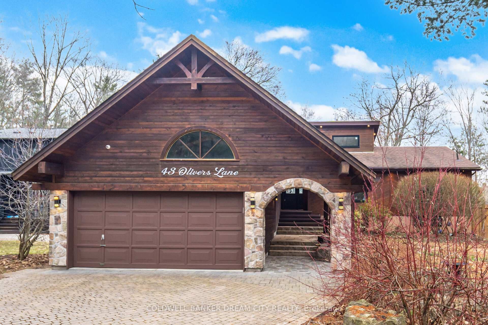 43 Olivers Lane, Caledon, ON L7C 1G5 - Photo 1