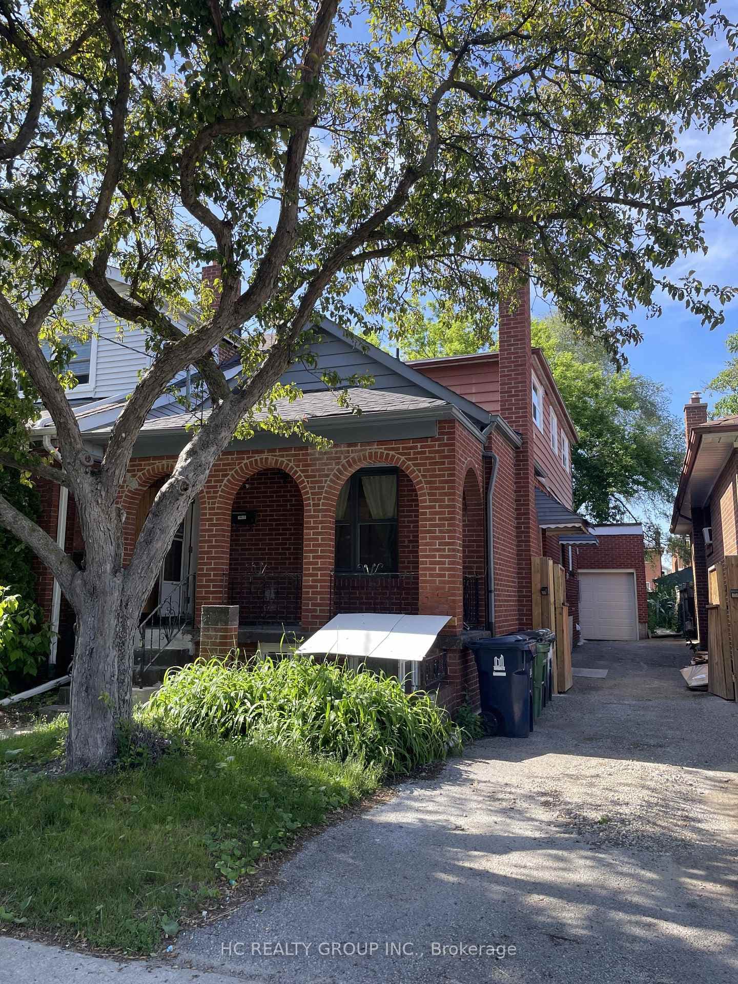 48 Torrens Avenue Unit Upper, Danforth / East York, ON M4K 2H8 - Photo 1