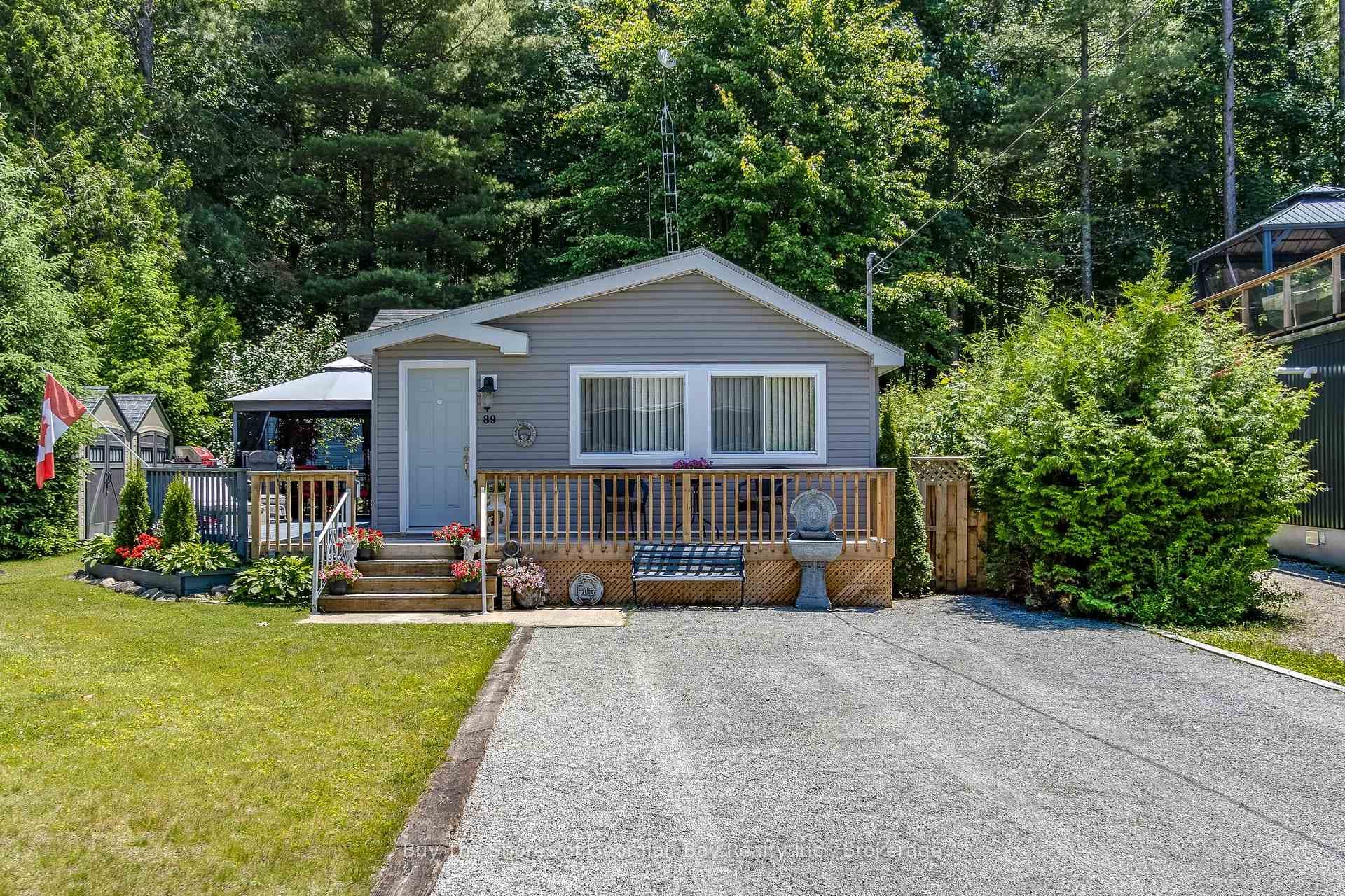 89 Andrew Drive, Tiny