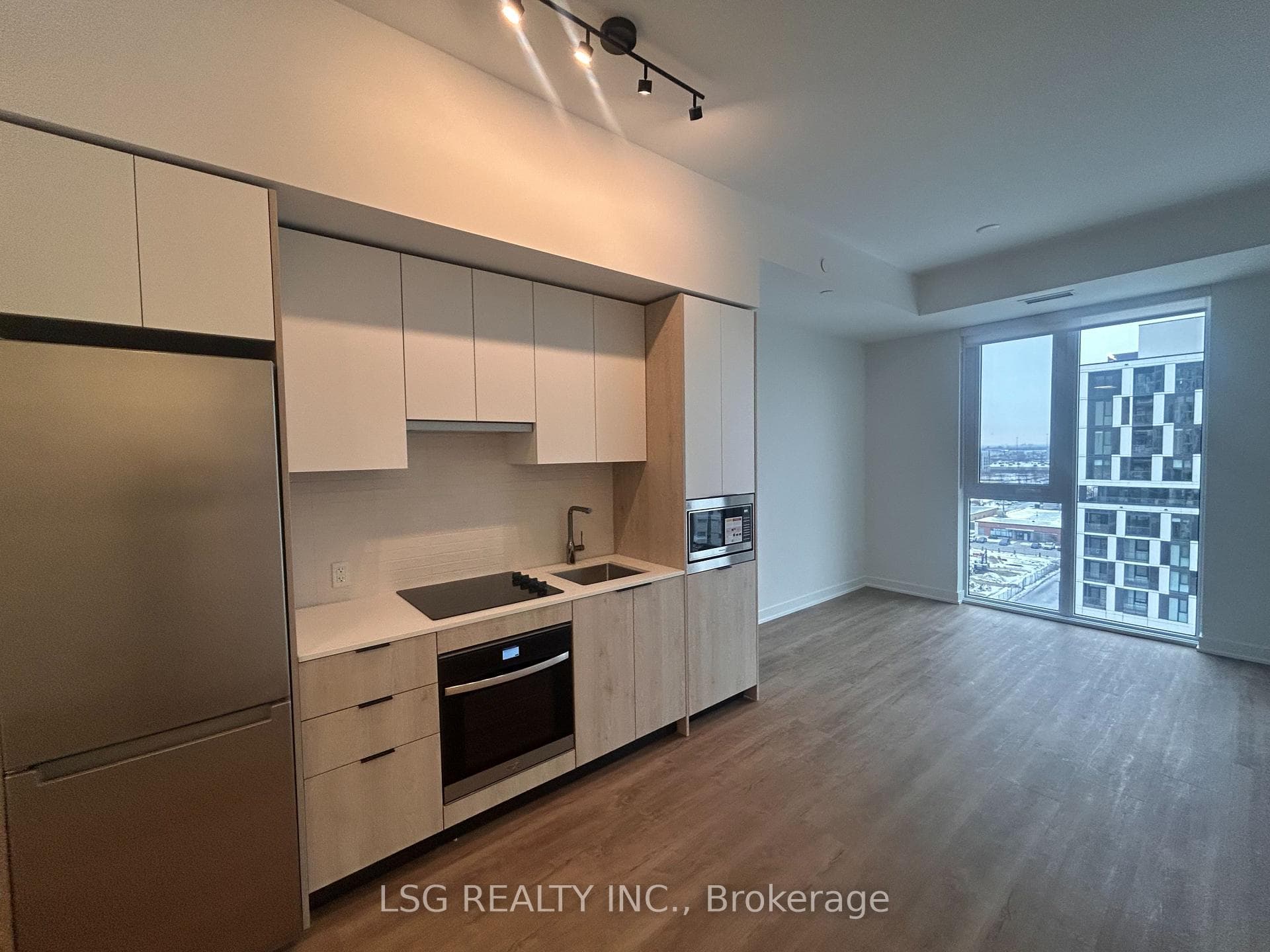 1007 the queensway N/A Unit 828, Toronto W08