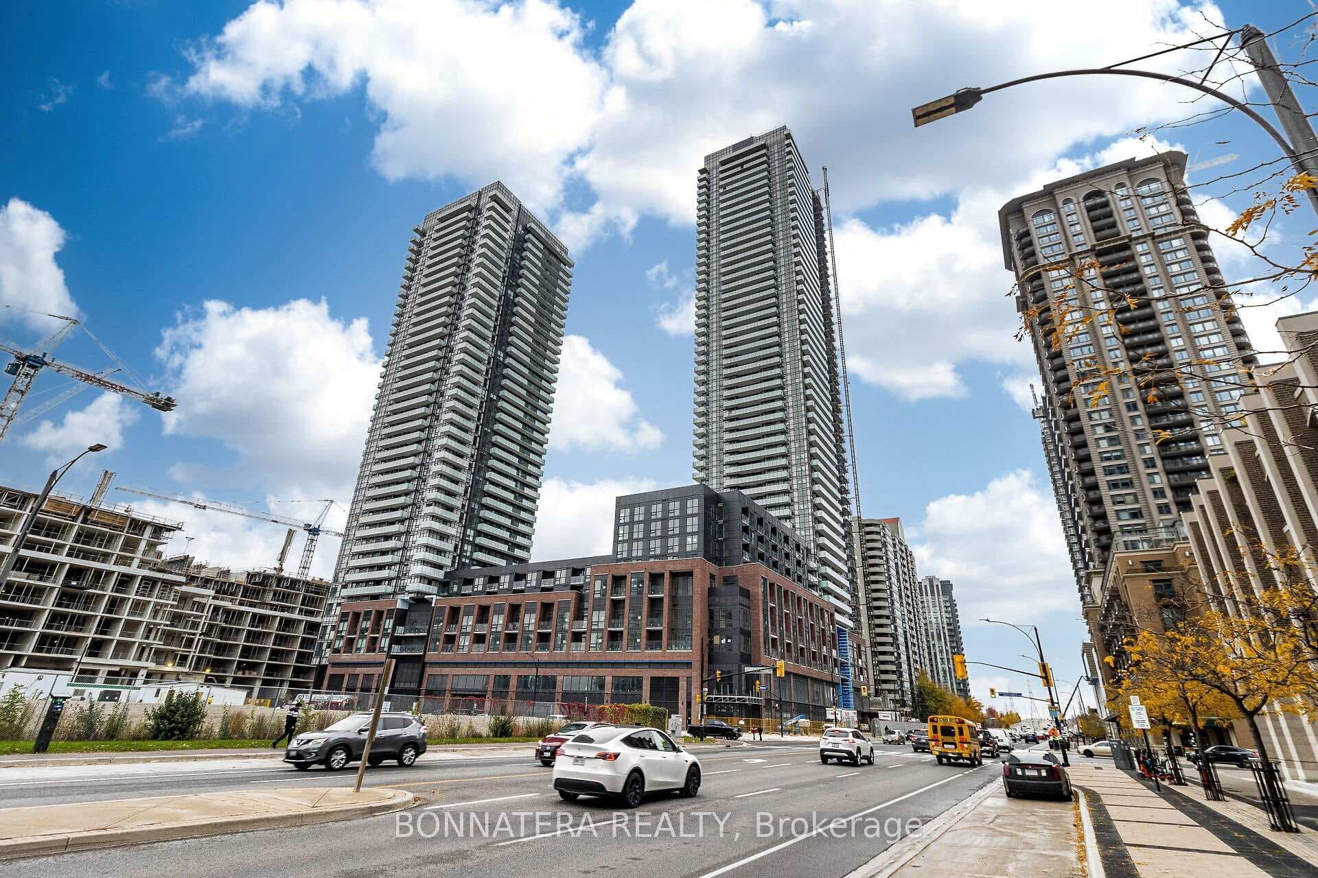 4130 Parkside Village Drive Unit 1703, Mississauga, ON L5B 0L7 - Photo 1