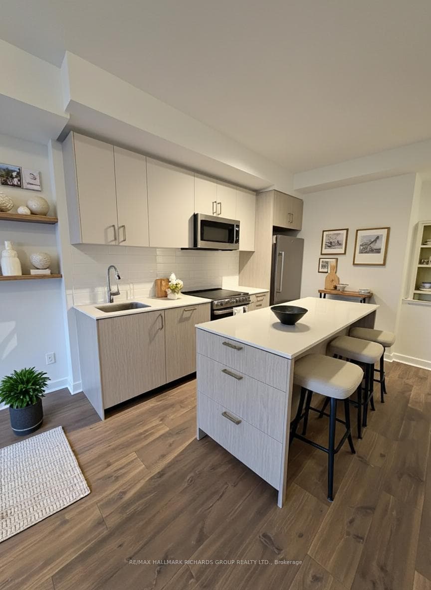 35 Birchcliff Avenue Unit 32, Birch Cliff / Cliffside, ON M1N 3C5 - Photo 1