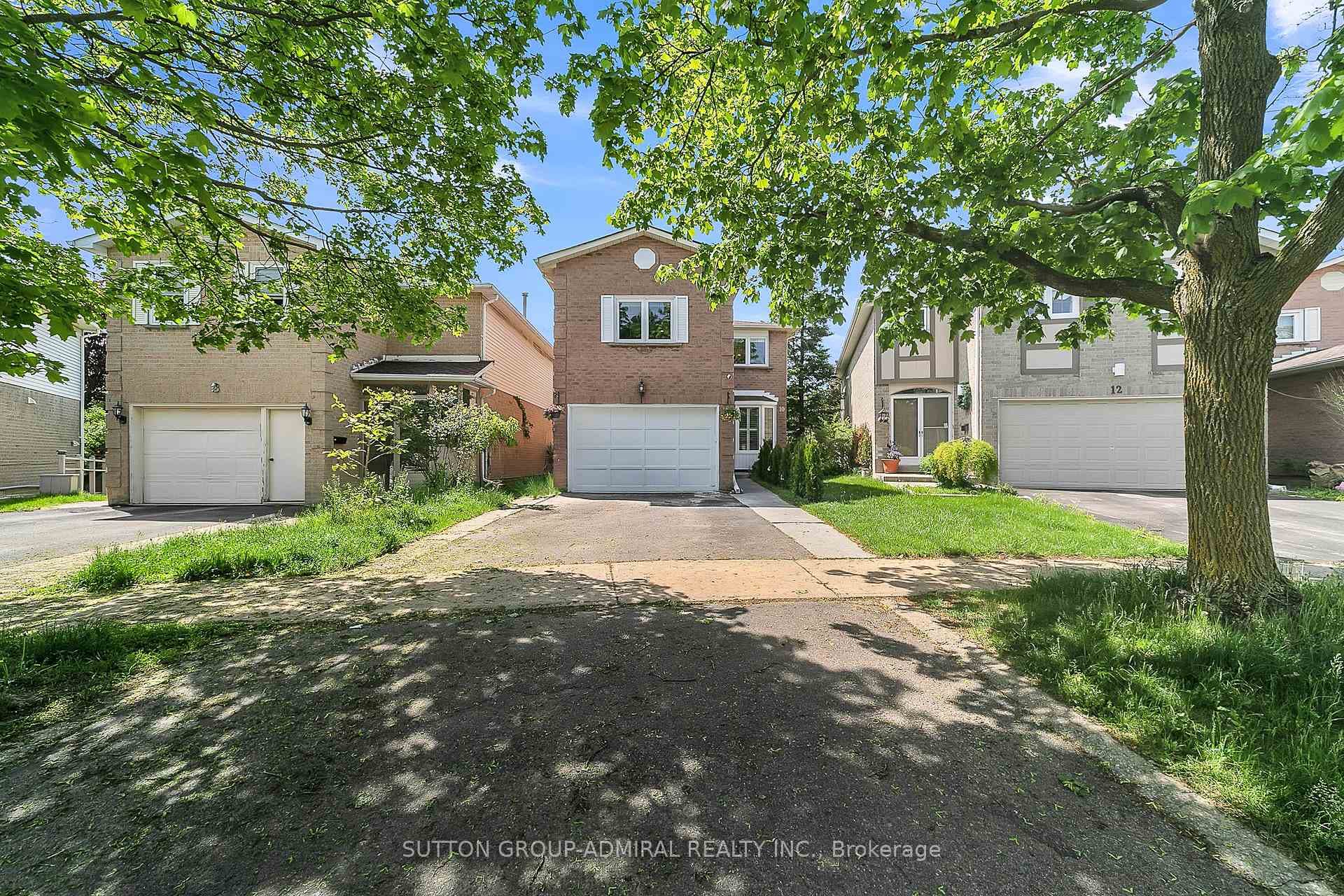 10 Park Lane Circle, Richmond Hill, ON L4C 6S8 - Photo 1