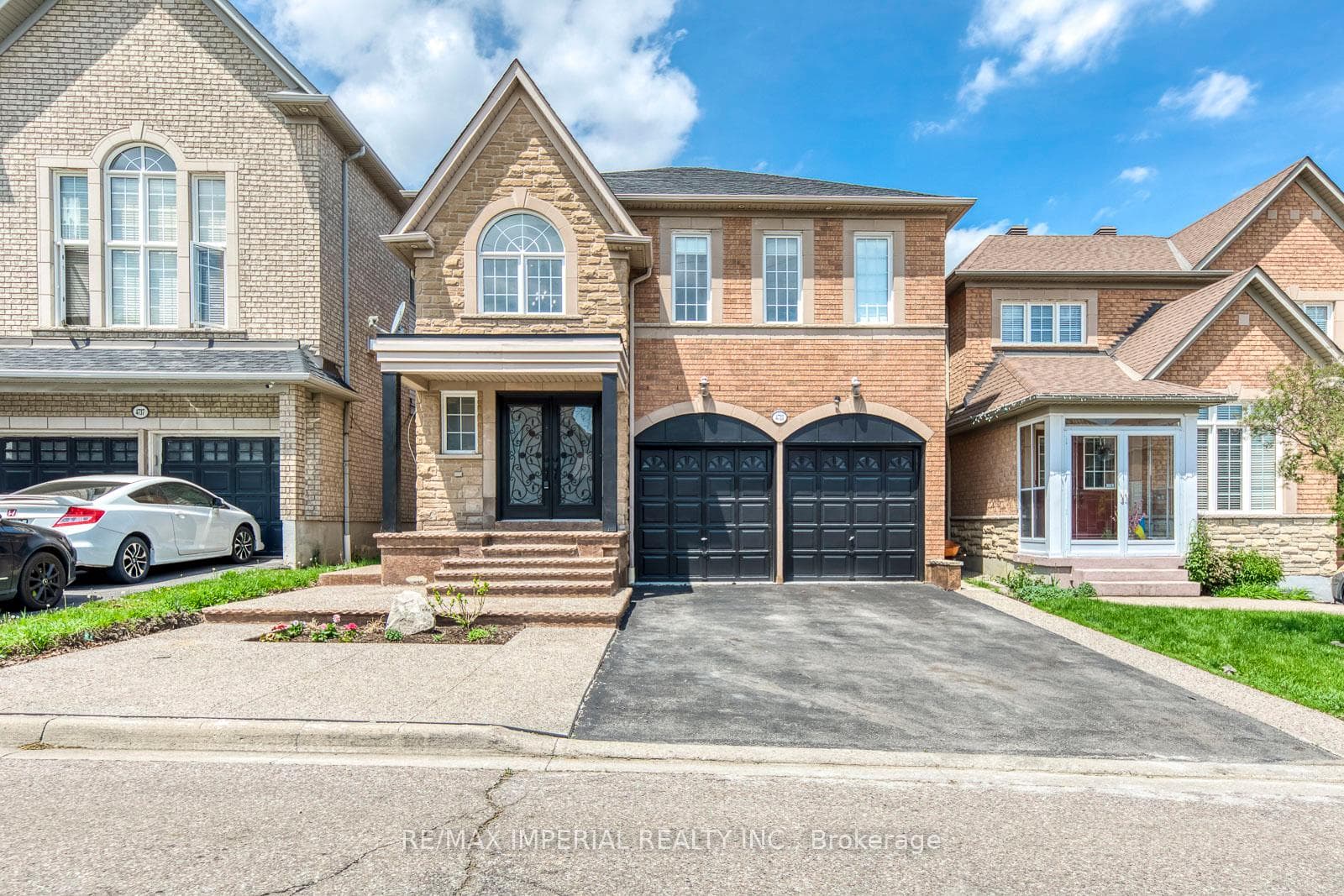 4733 James Austin Drive, Mississauga