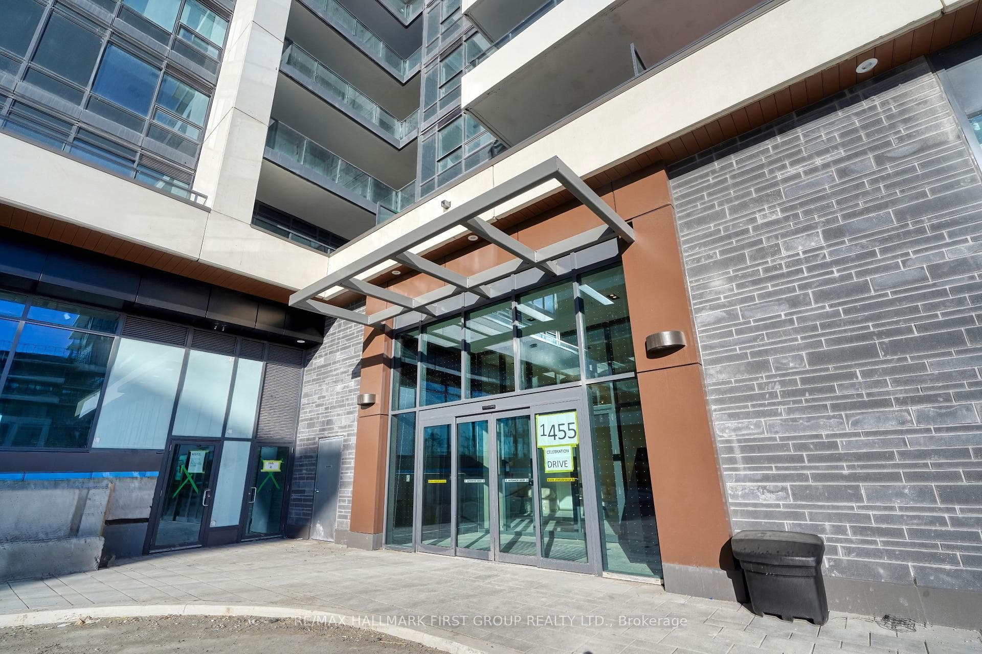 1455 Celebration Drive Unit 1411, Pickering, ON L1W 1L8 - Photo 1