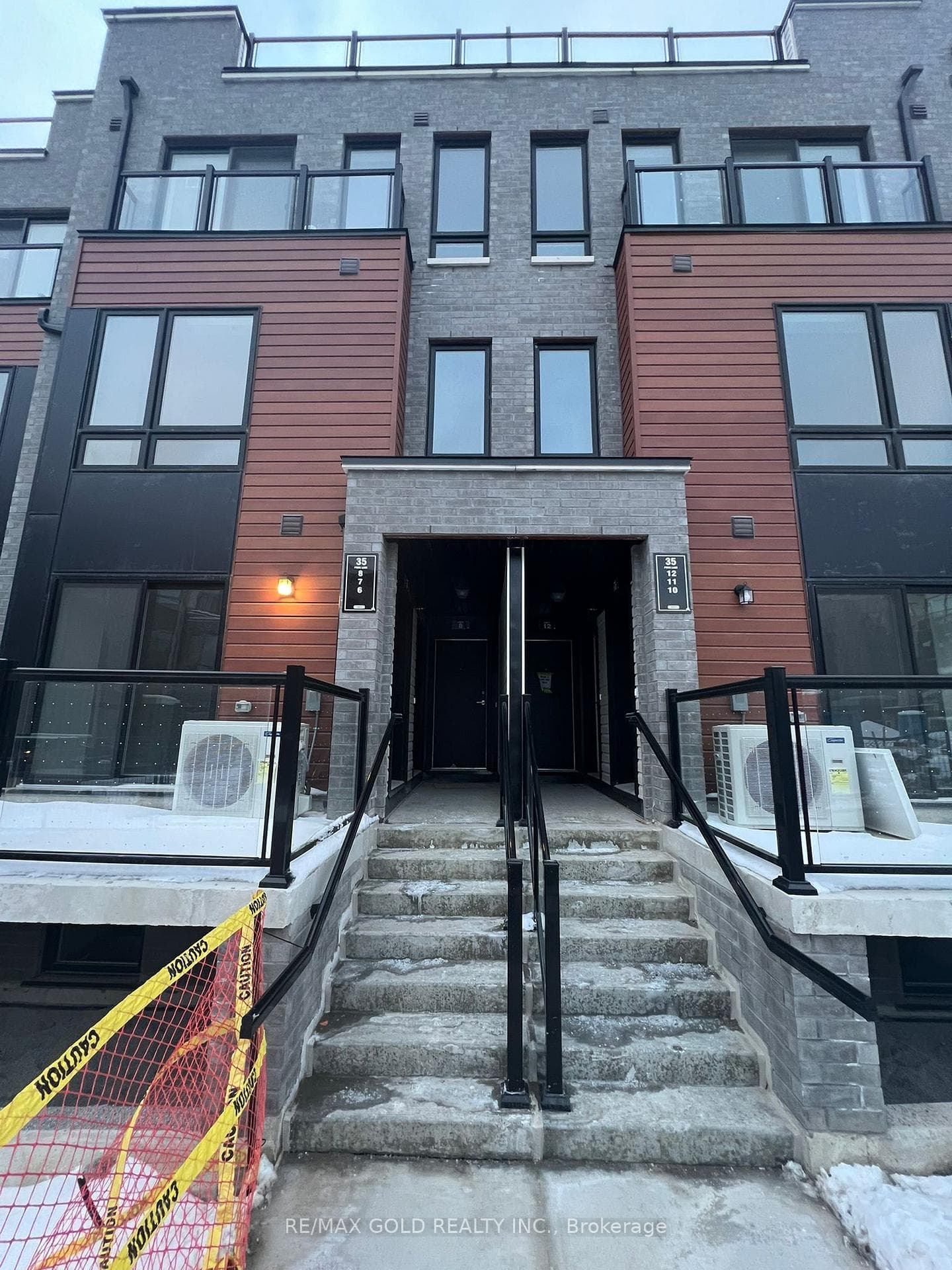 35 Priya Lane Unit 7, Scarborough (Morningside / West Hill), ON M1B 0E8 - Photo 1