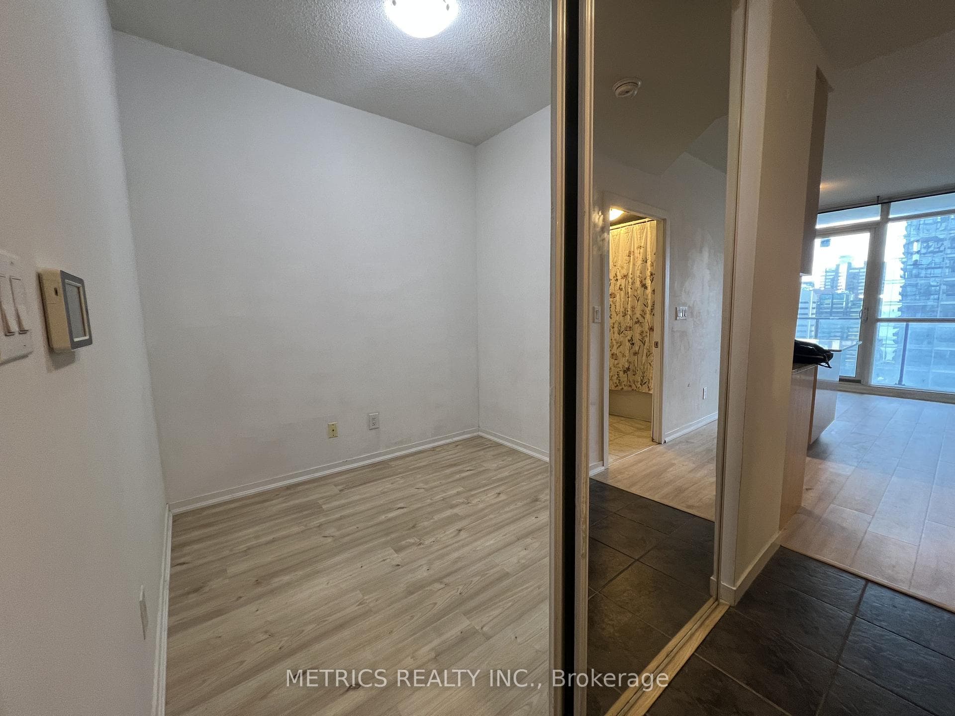 55 Bremner Boulevard Unit 2003, Toronto C01